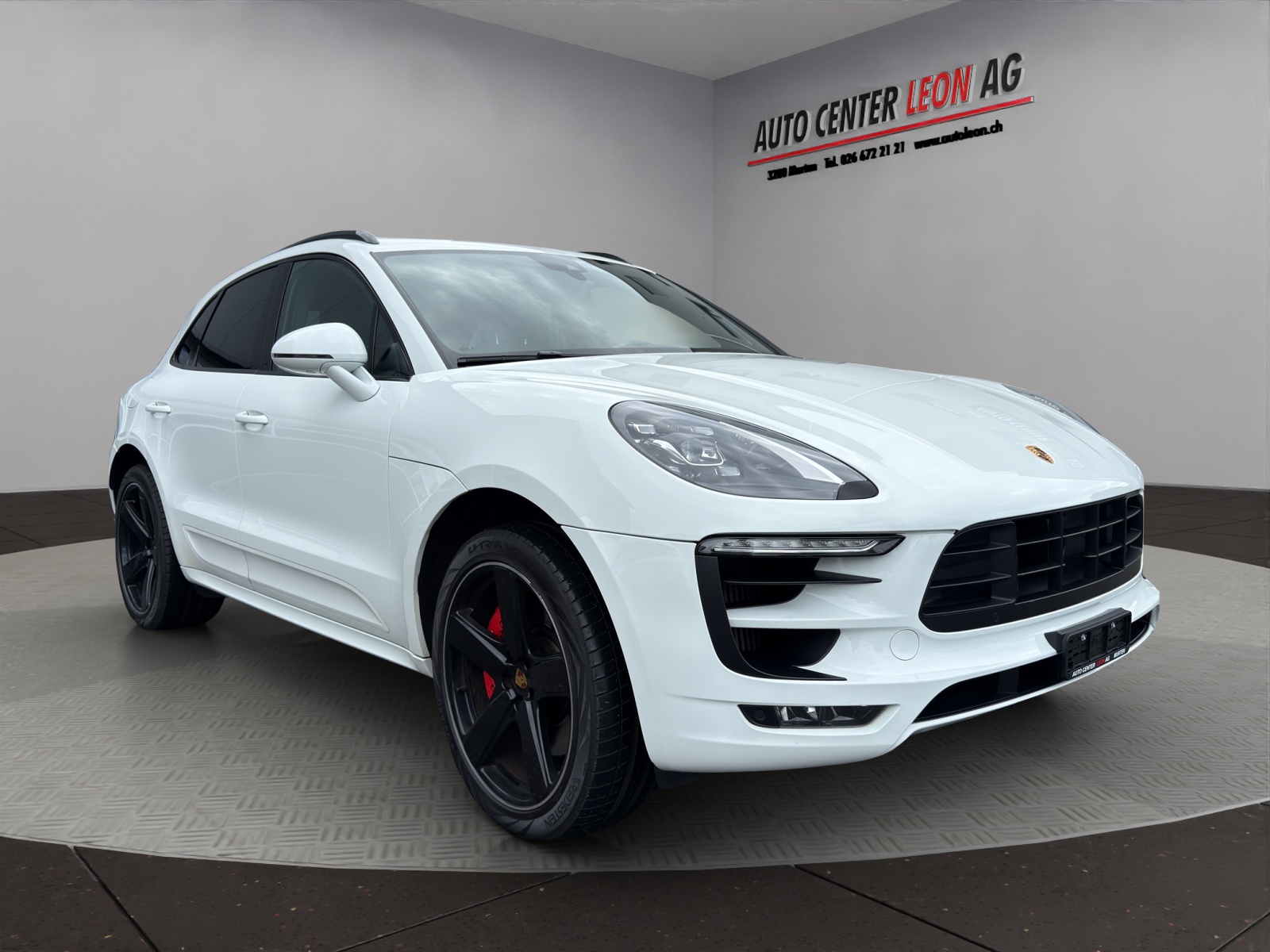 PORSCHE Macan Turbo Performance PDK-image-7