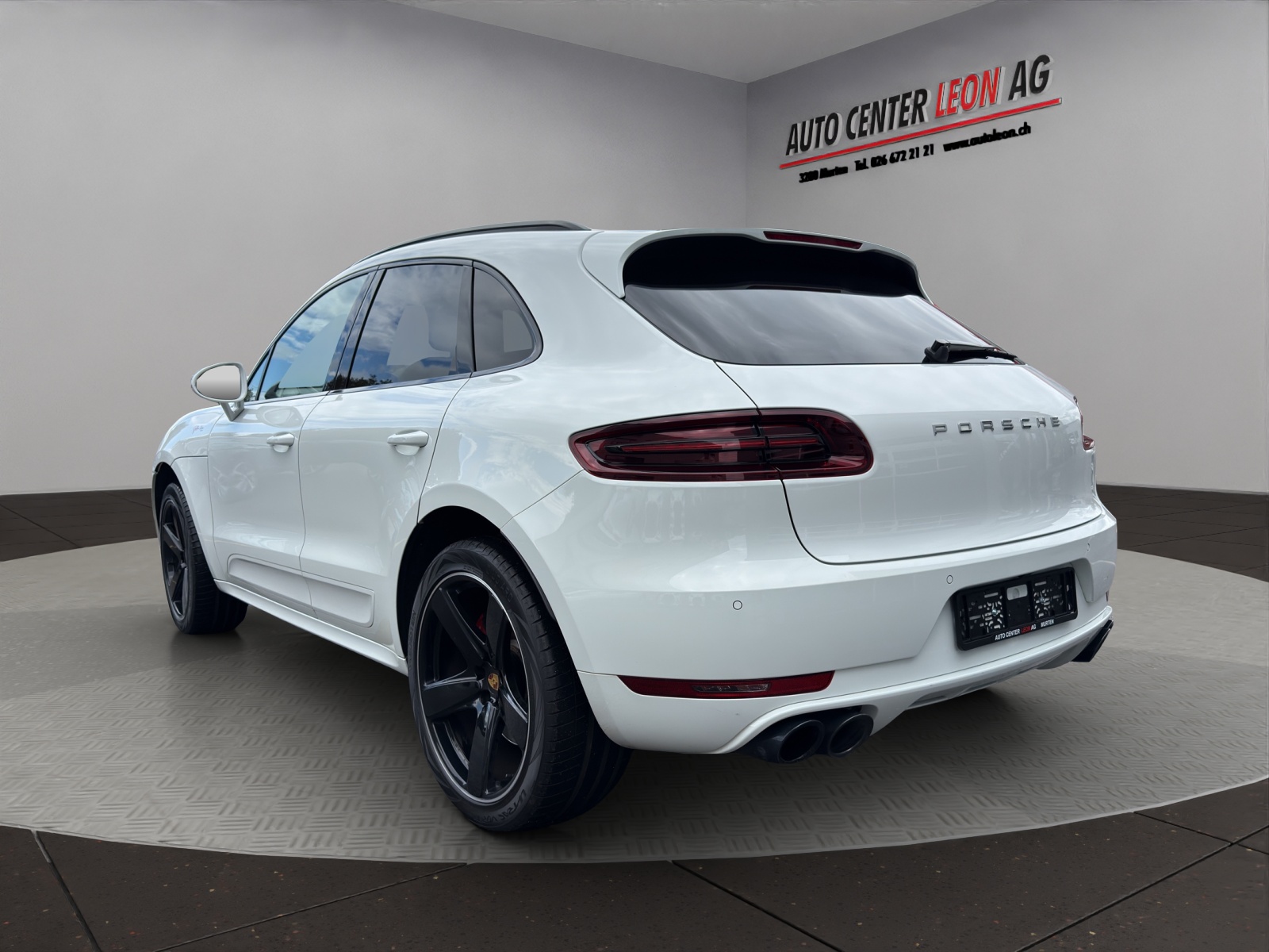 PORSCHE Macan Turbo Performance PDK-showroom-element-3