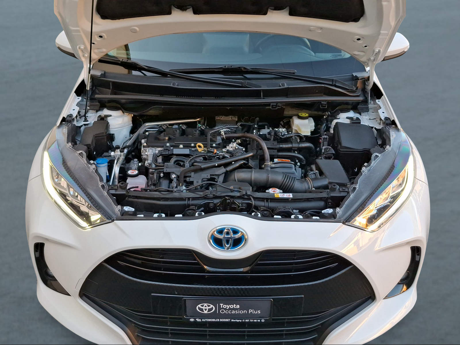 TOYOTA Yaris 1.5 Trend e-CVT-image-13
