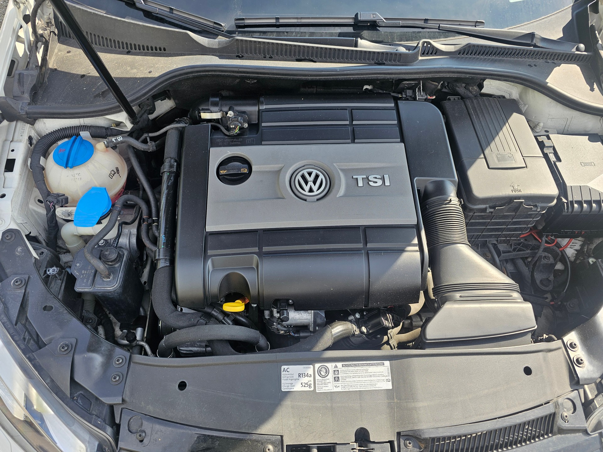 VW Golf 2.0 TSI R 4Motion-image-10