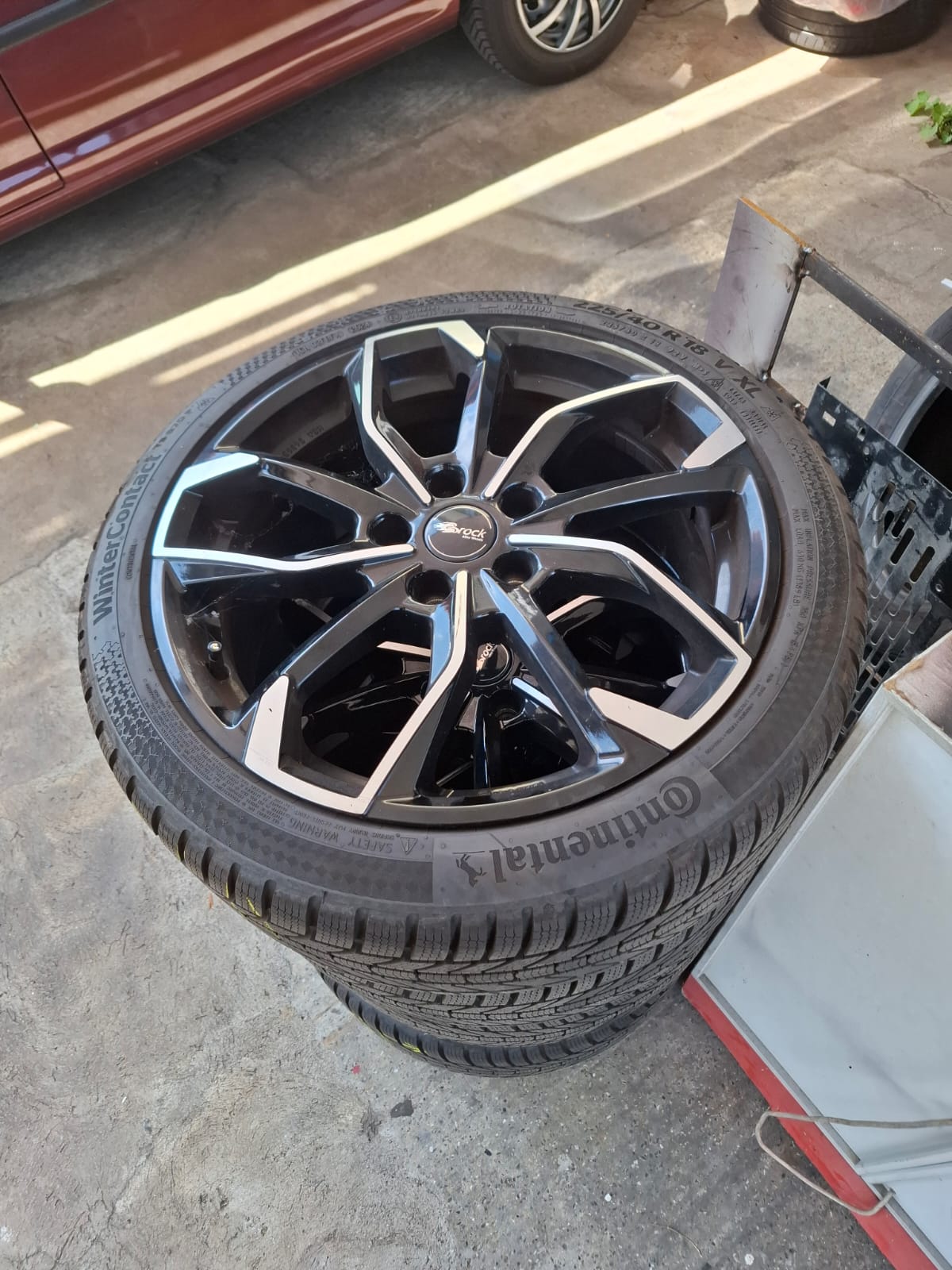 VW Golf 2.0 TSI R 4Motion-image-13