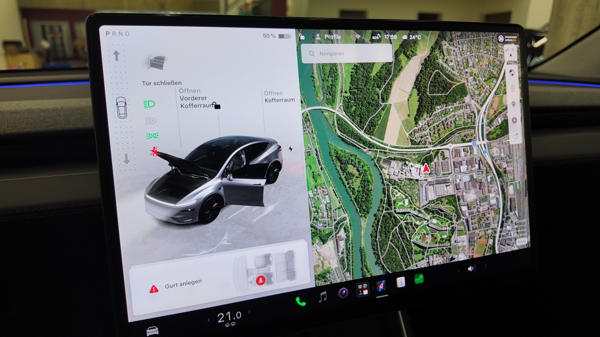 TESLA Model Y Long Range AWD-image-28