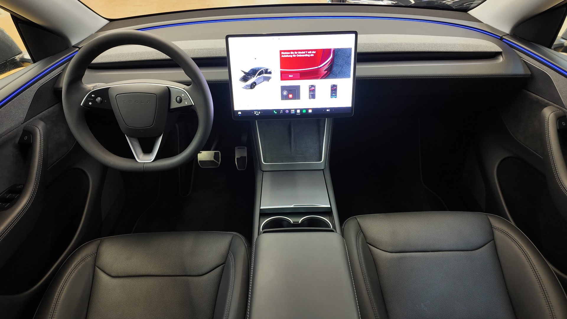 TESLA Model Y Long Range AWD-image-8