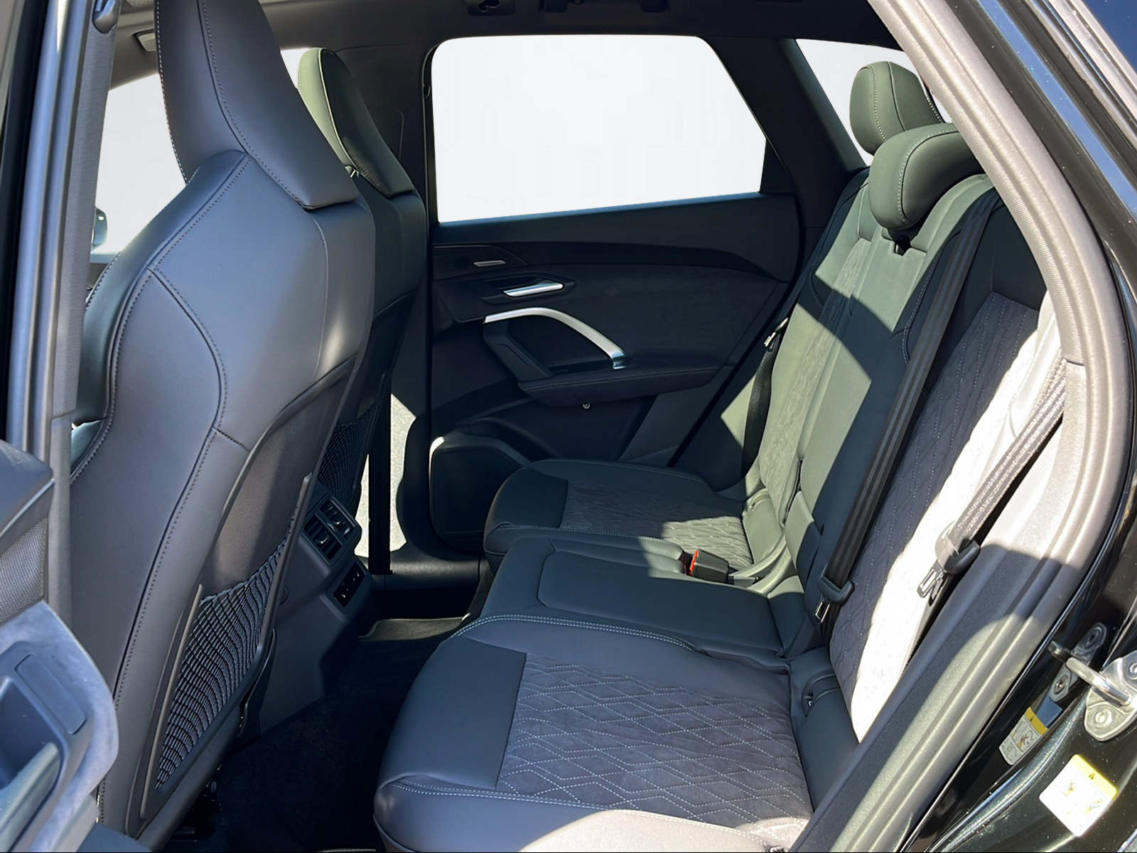 AUDI SQ5 SUV 3.0 V6 TFSI quattro S-Tronic-image-8