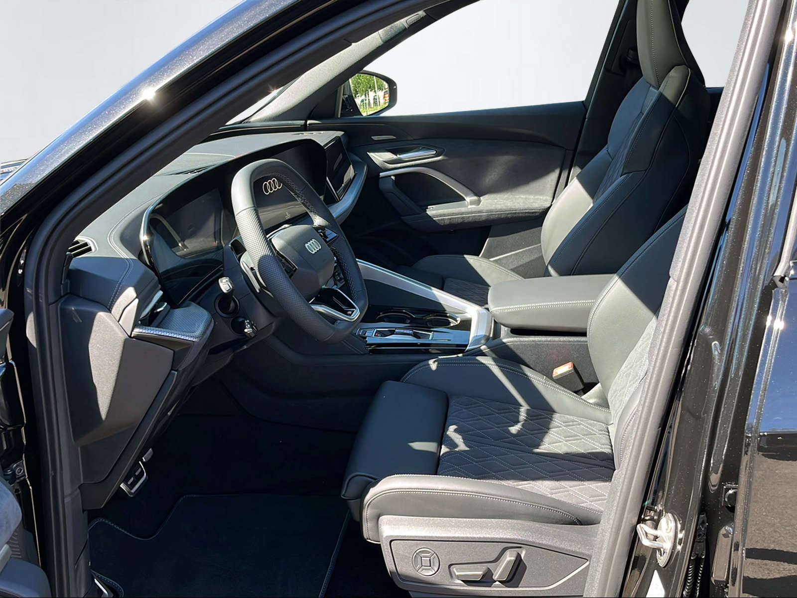 AUDI SQ5 SUV 3.0 V6 TFSI quattro S-Tronic-image-7