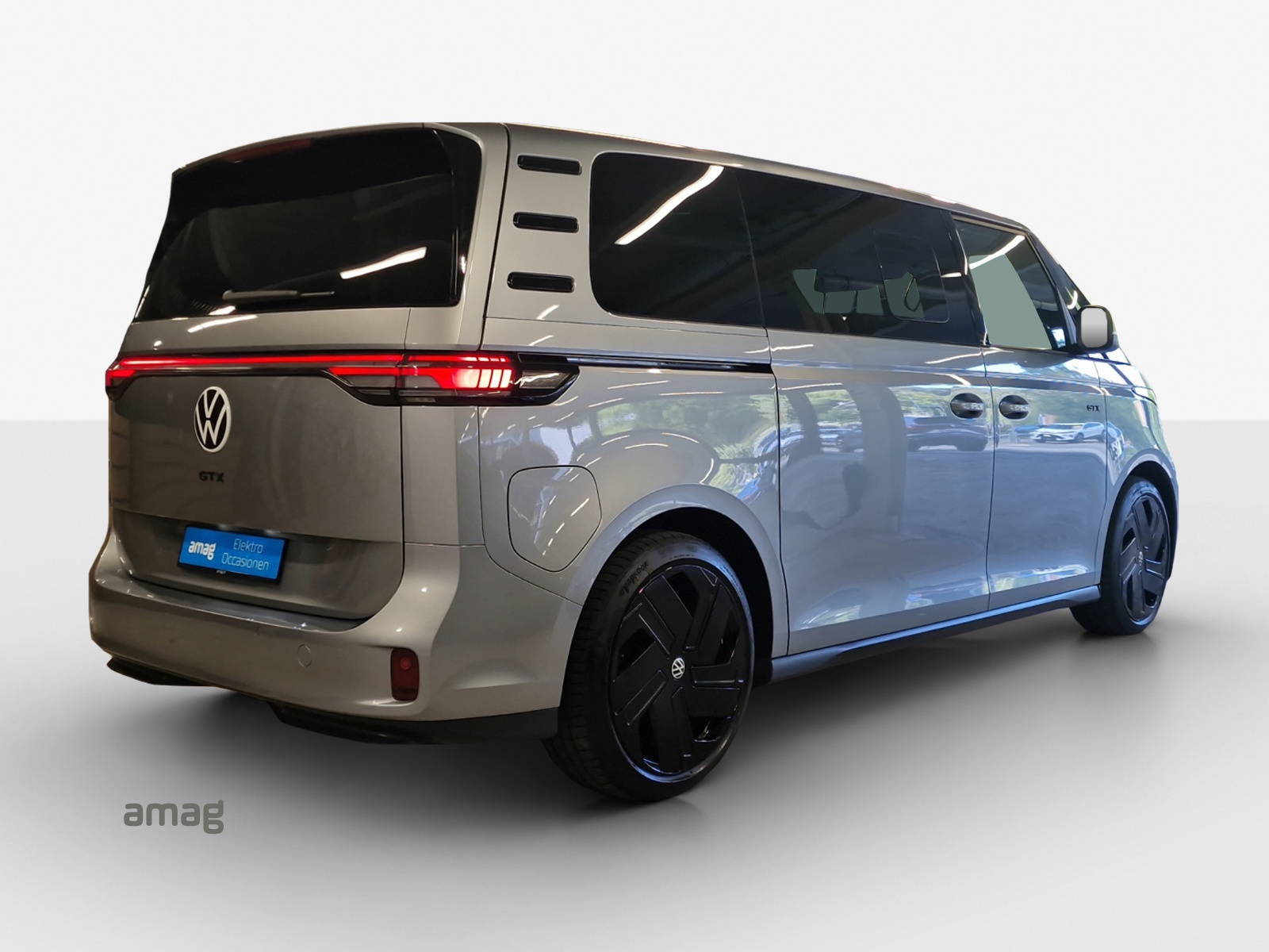 VW ID.Buzz LWB GTX 4 Motion-image-5
