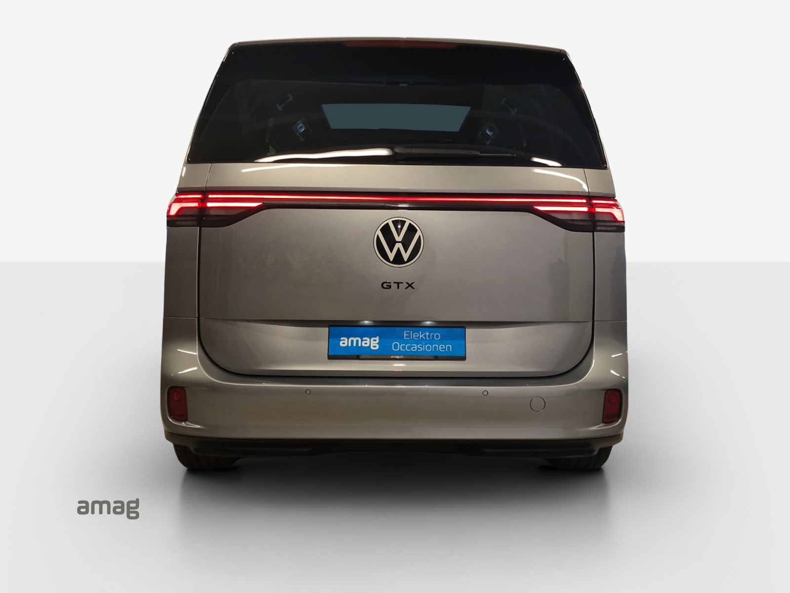 VW ID.Buzz LWB GTX 4 Motion-image-4