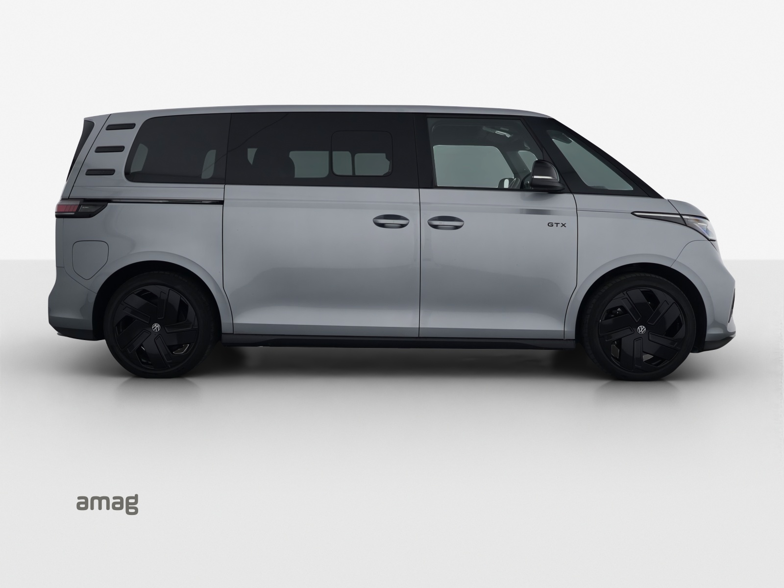 VW ID.Buzz LWB GTX 4 Motion-image-4