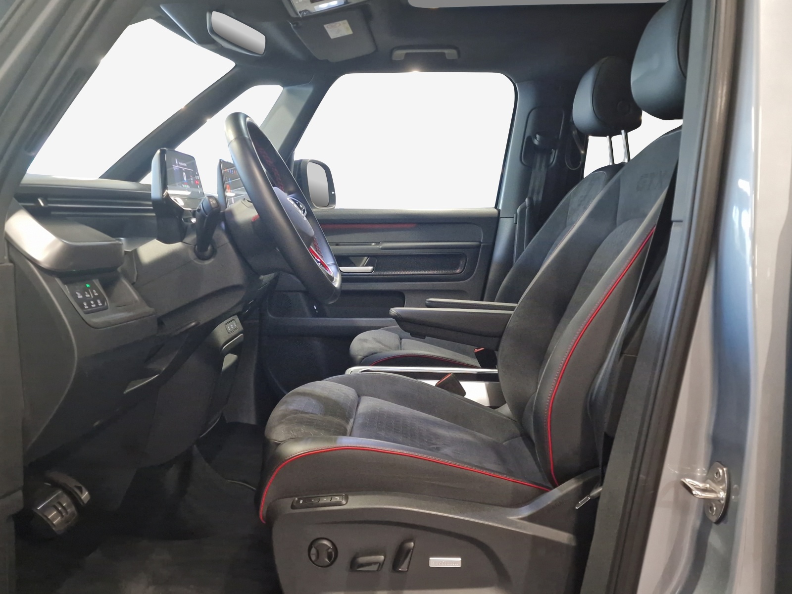 VW ID.Buzz LWB GTX 4 Motion-image-8