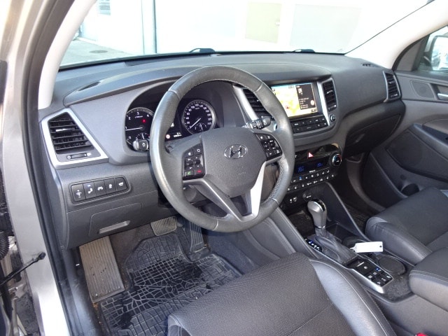 HYUNDAI Tucson 2.0 CRDI Vertex 4WD Automatic-image-10