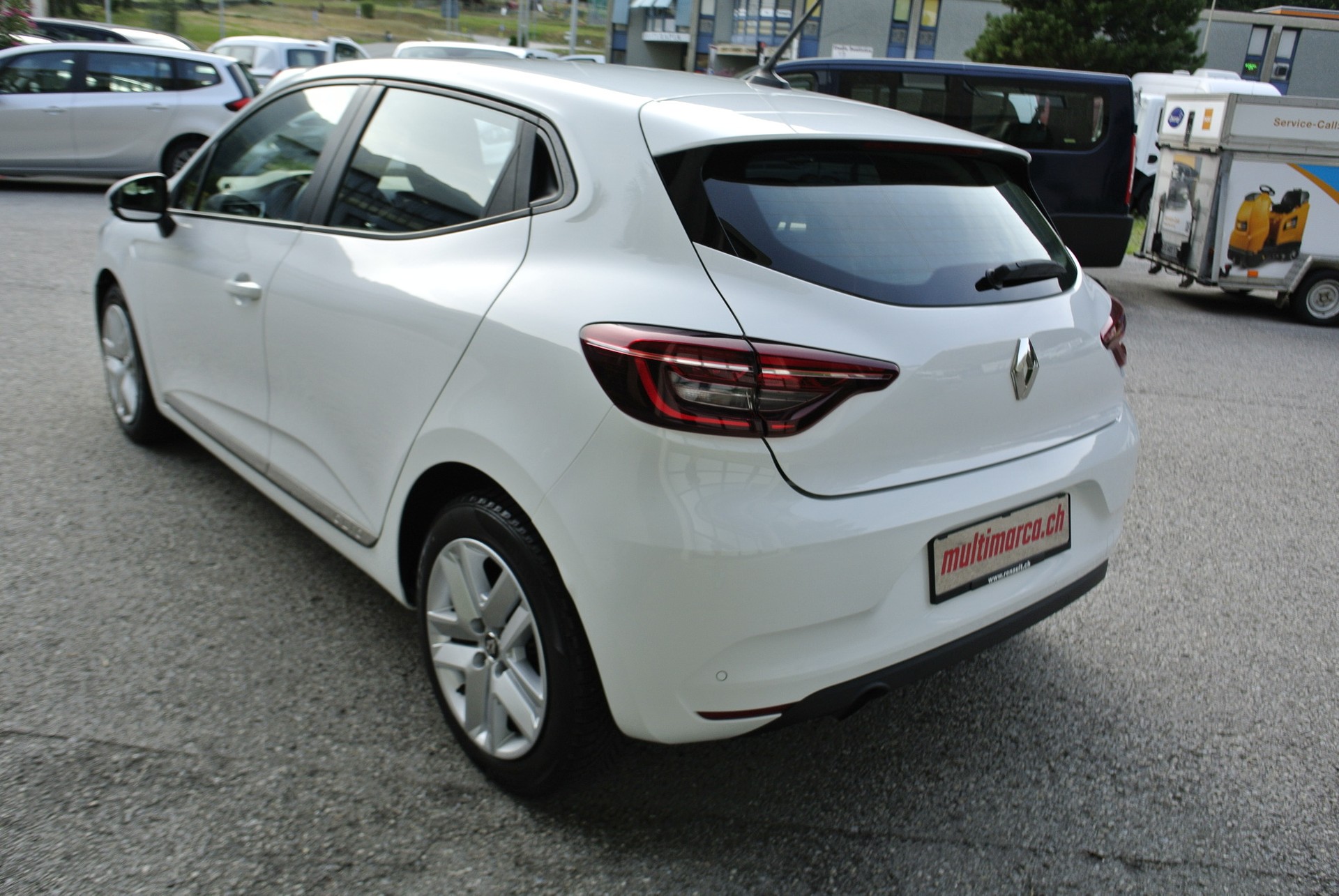RENAULT Clio 1.0 Business-image-8