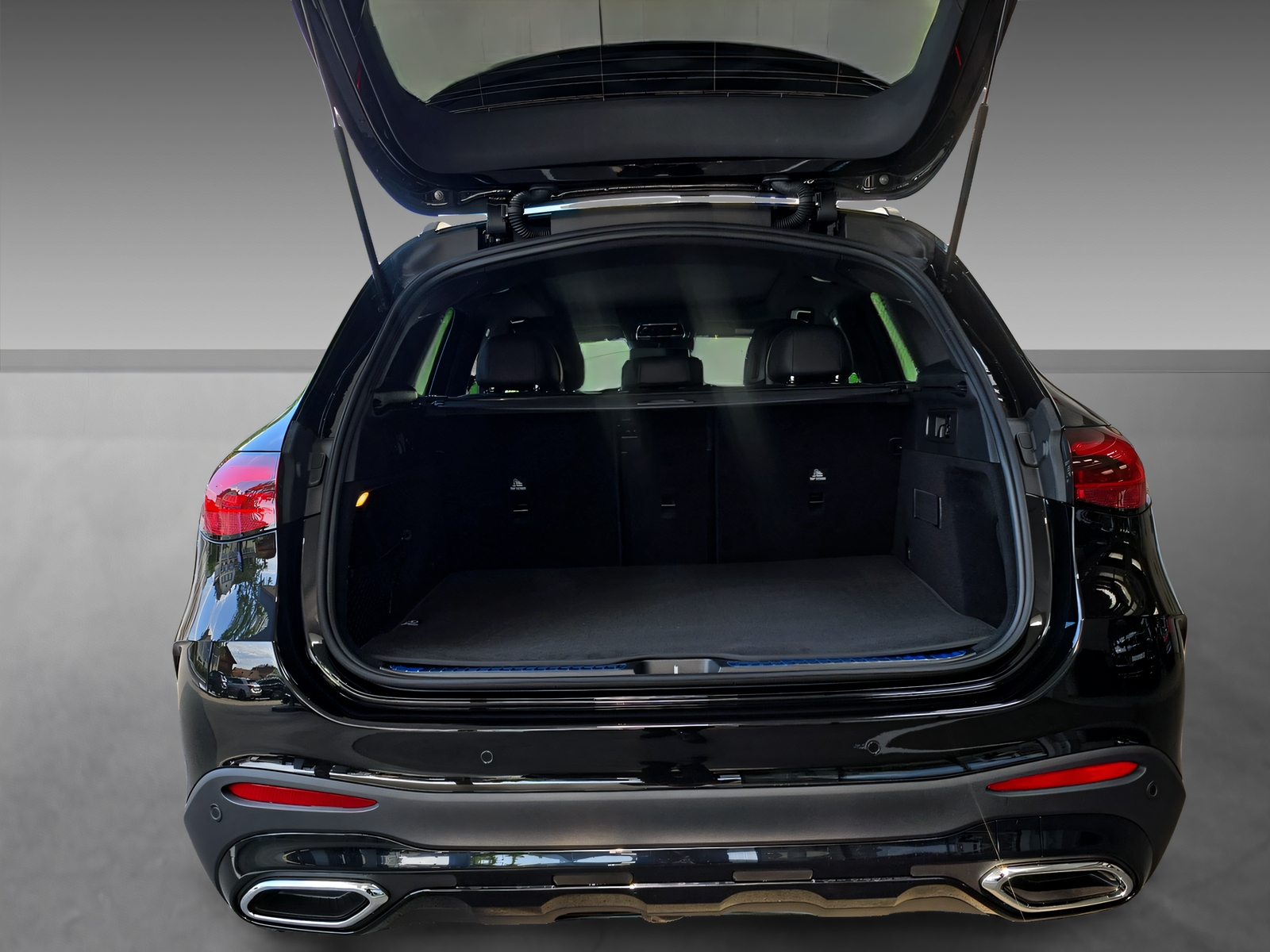 MERCEDES-BENZ GLC 300 4Matic-image-15