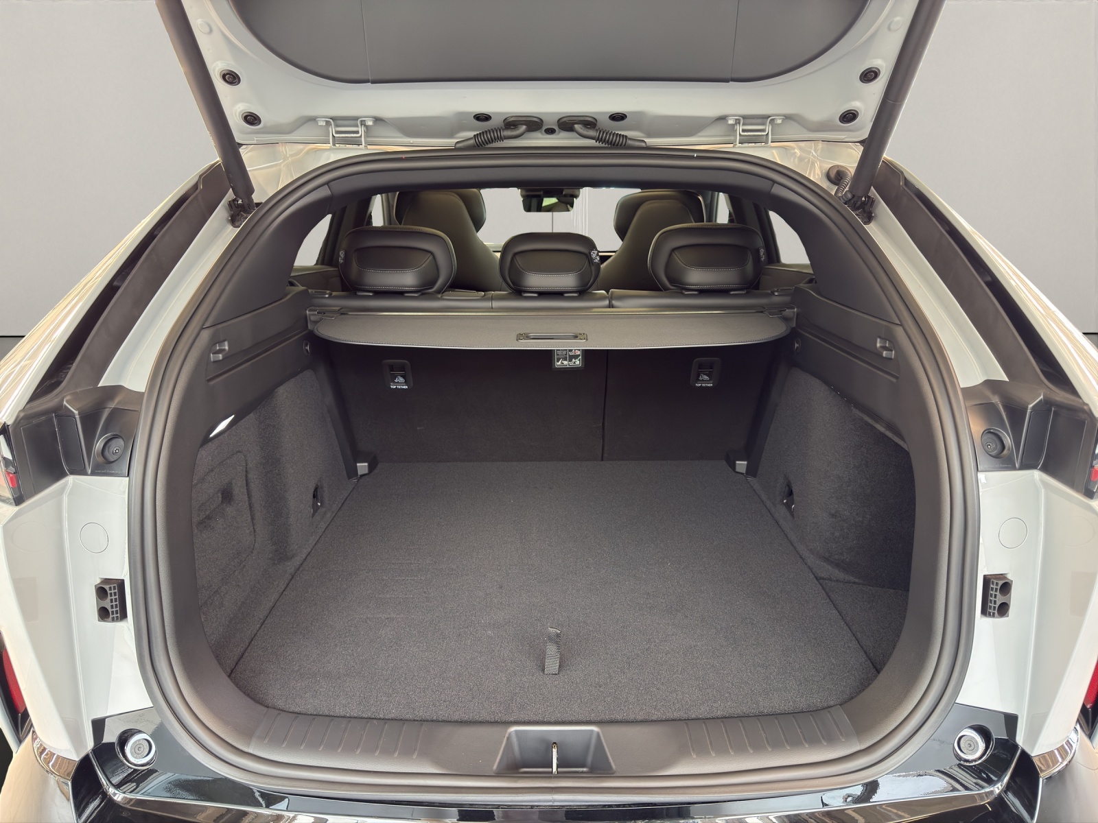 MAZDA CX-6e Takumi-image-27
