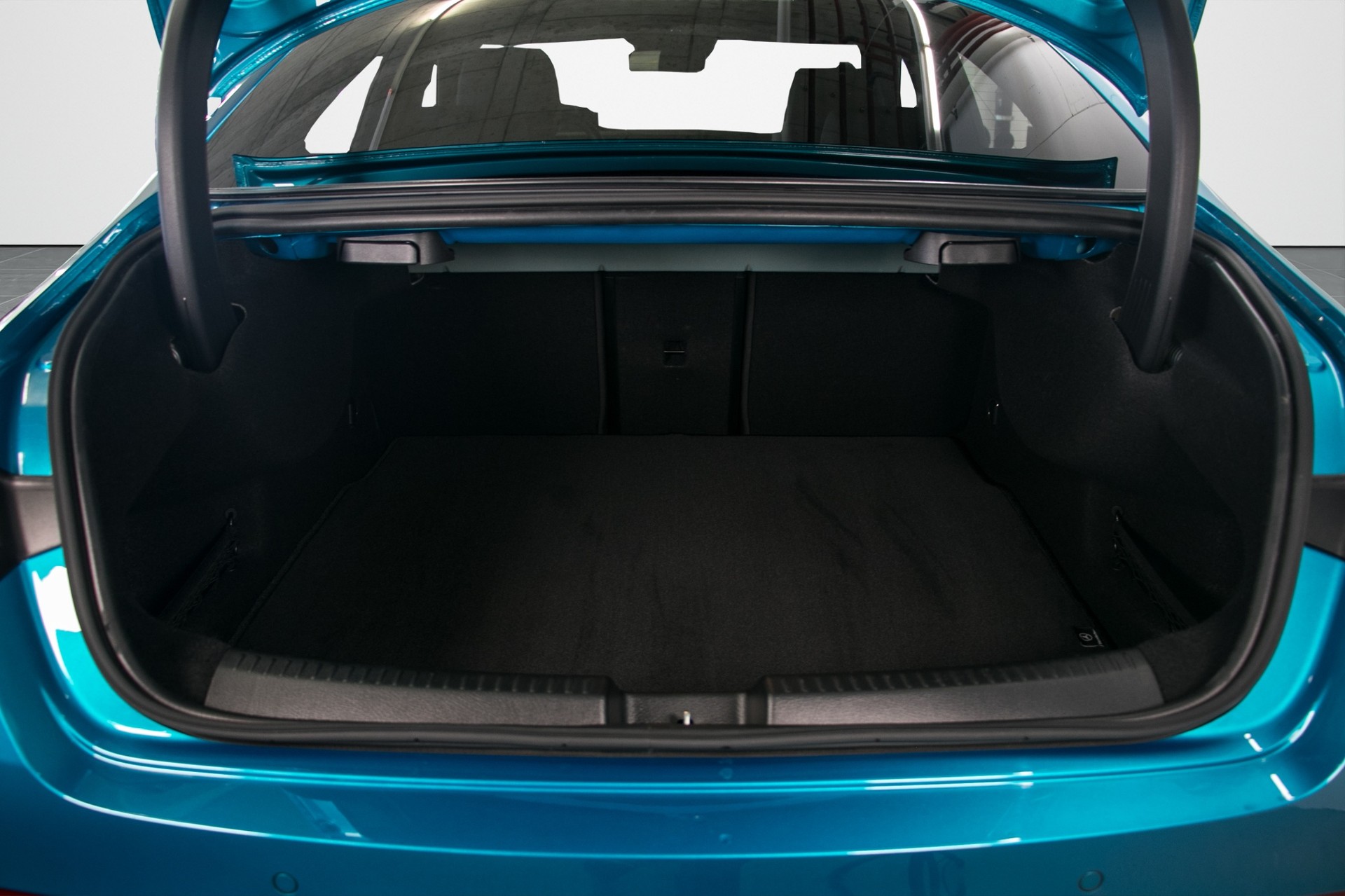 MERCEDES-BENZ CLA 220 4Matic 8G-DCT-image-14