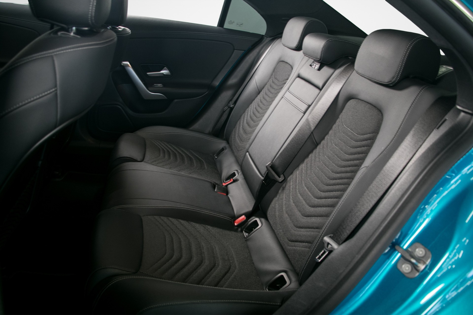 MERCEDES-BENZ CLA 220 4Matic 8G-DCT-image-13