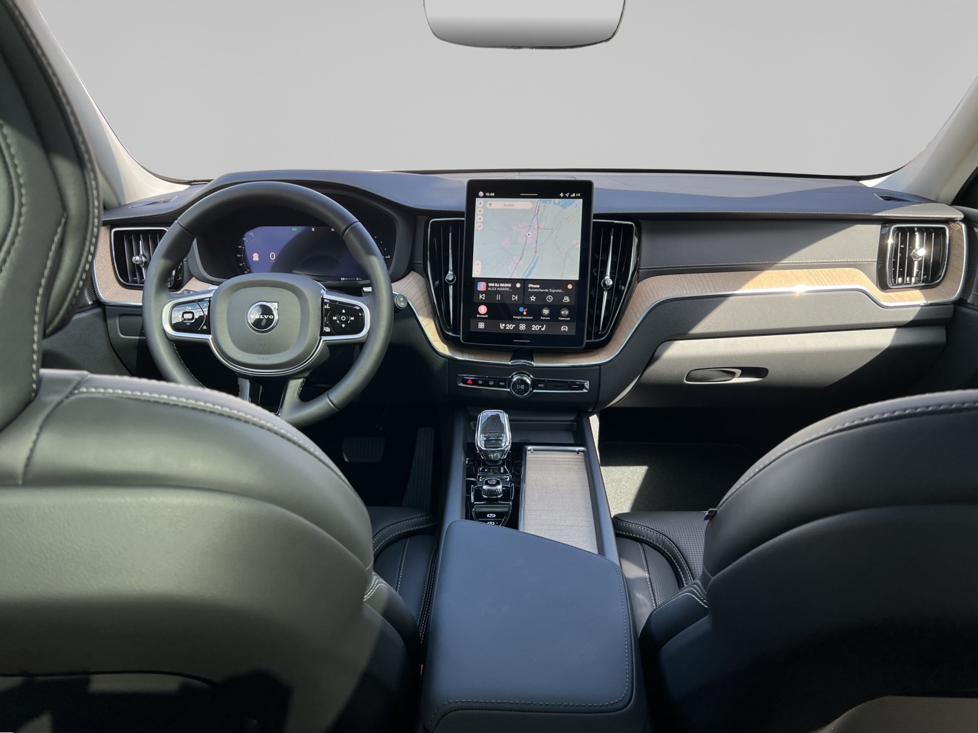 VOLVO XC60 2.0 T8 TE Ultra Dark eAWD-image-10