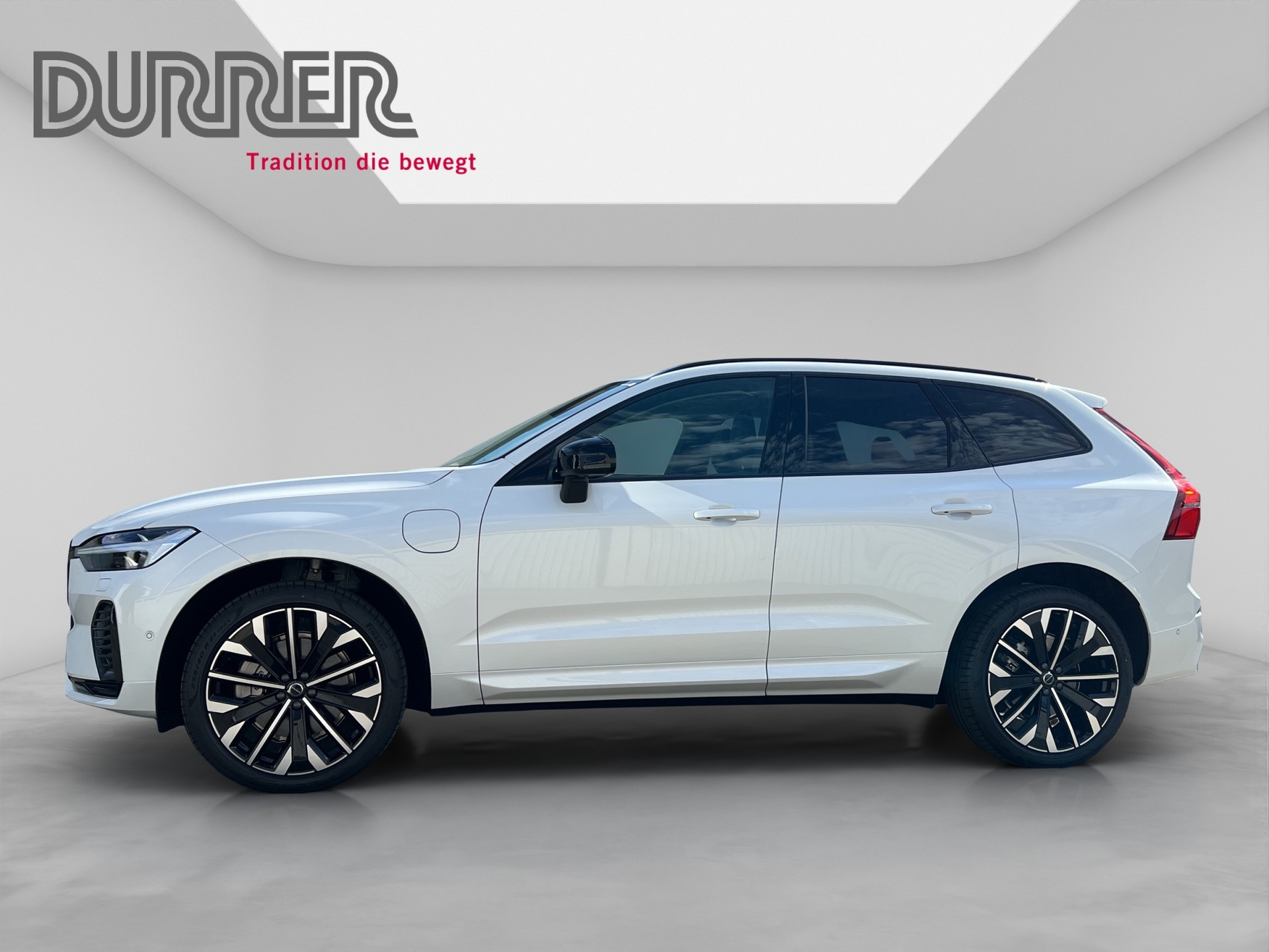 VOLVO XC60 2.0 T8 TE Ultra Dark eAWD-image-1