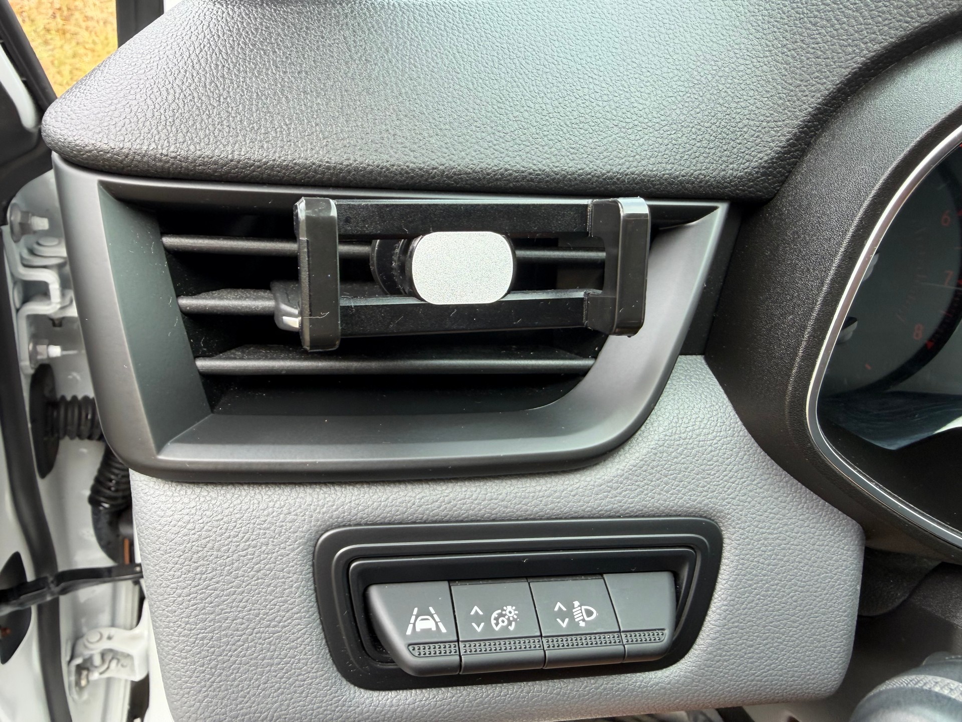 RENAULT Clio 1.0 Life-image-10