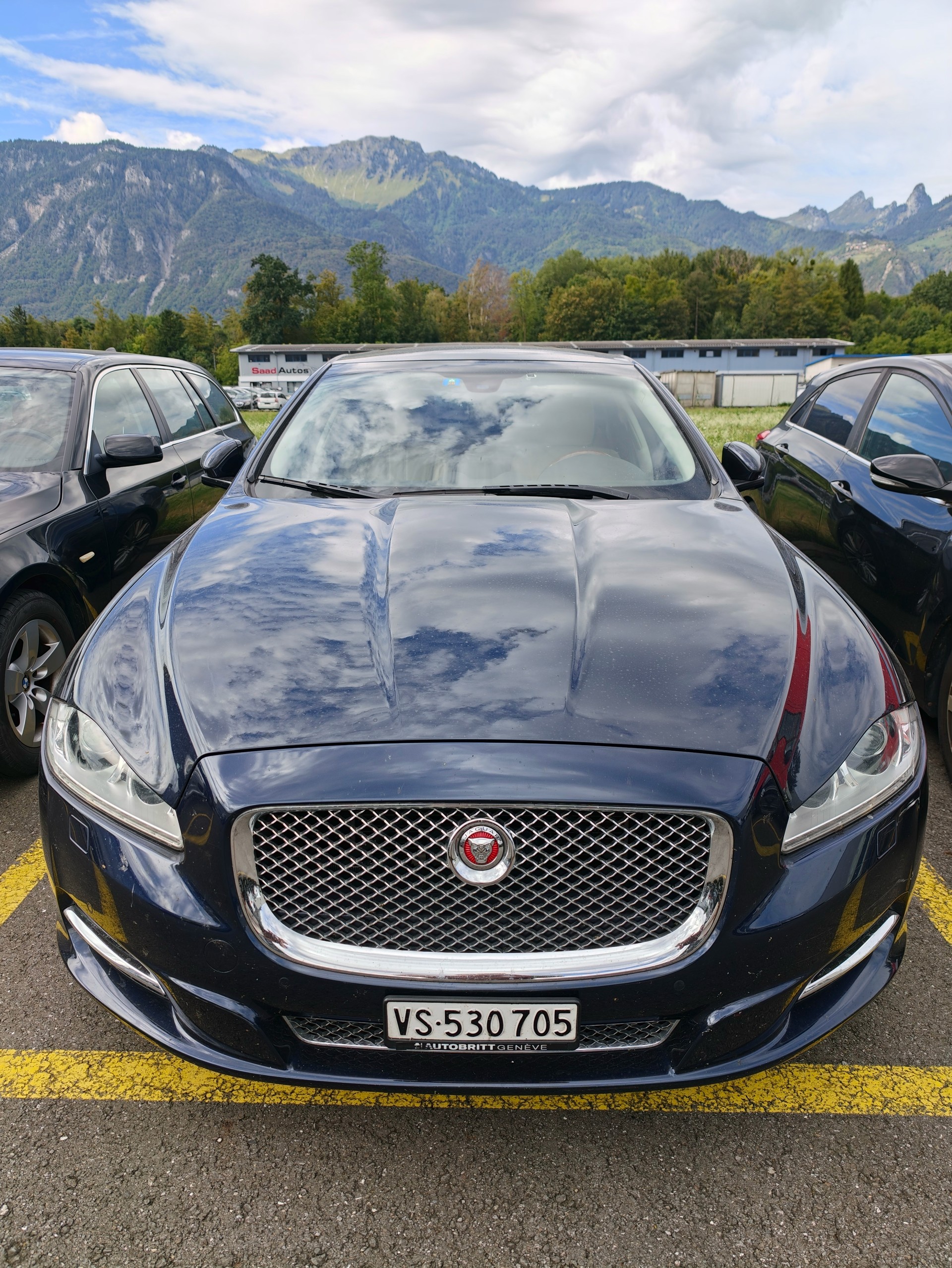 JAGUAR XJ 3.0 V6 S/C Premium Luxury Automatic AWD-image-0