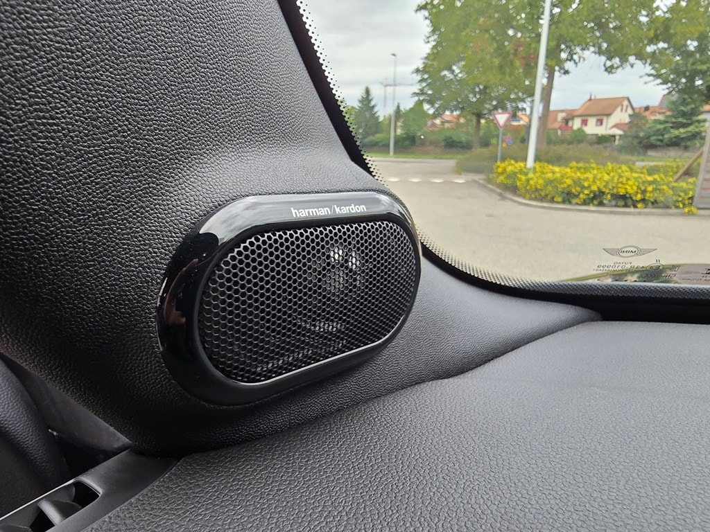 MINI Cabrio F57 2.0i Cooper S SDKG-image-27