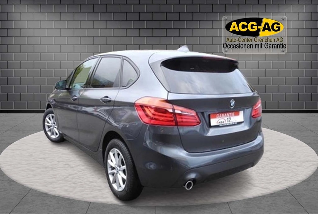 BMW 216d Active Tourer DKG ** Aus erster Hand ** Grosses DVD-Navigation ** Xenon-Led ** PDC **-image-3