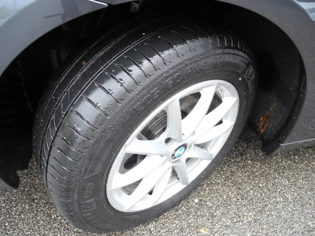 BMW 216d Active Tourer DKG ** Aus erster Hand ** Grosses DVD-Navigation ** Xenon-Led ** PDC **-image-12