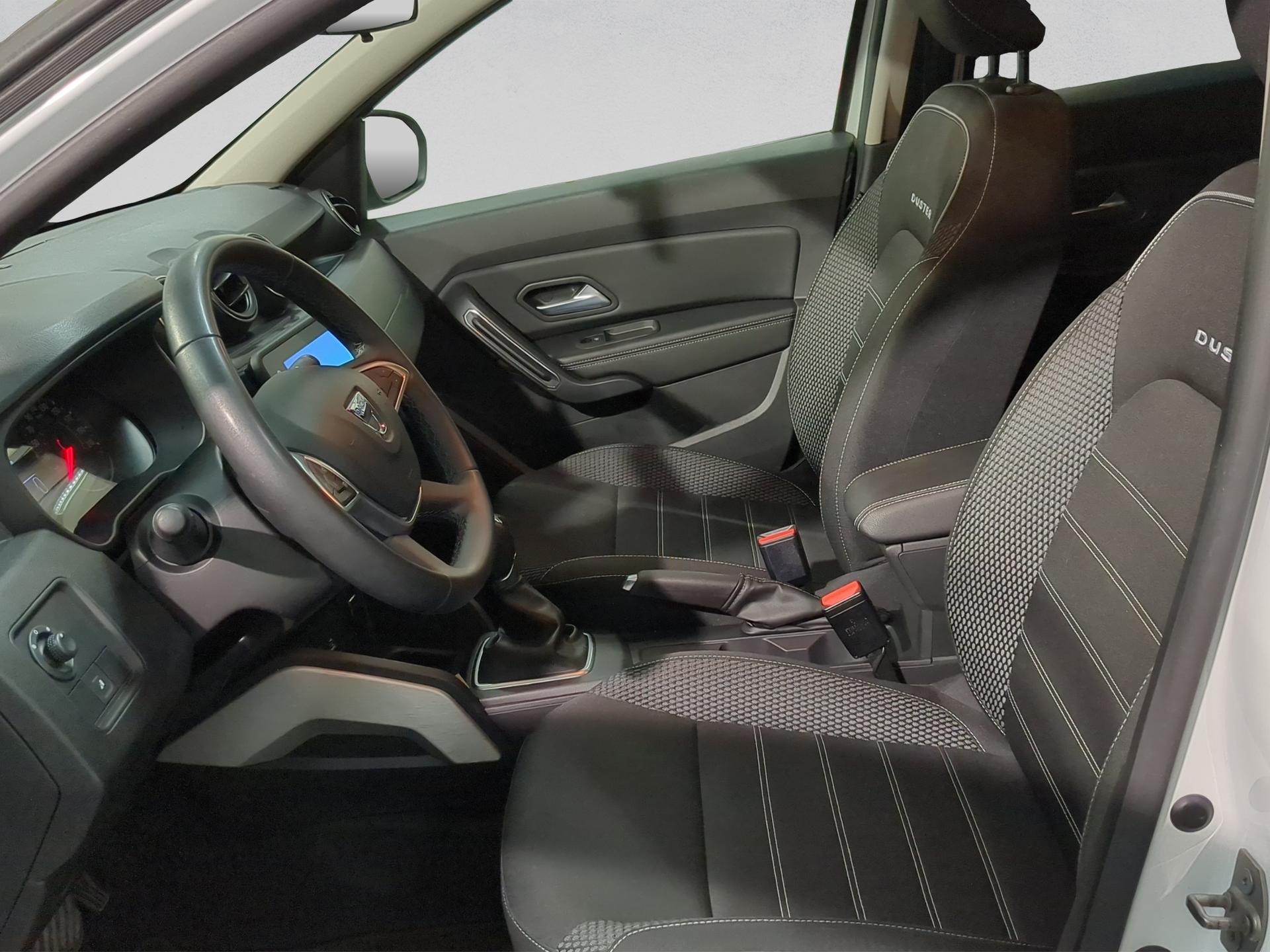 DACIA Duster TCe 150 Prestige EDC 4x2-image-8
