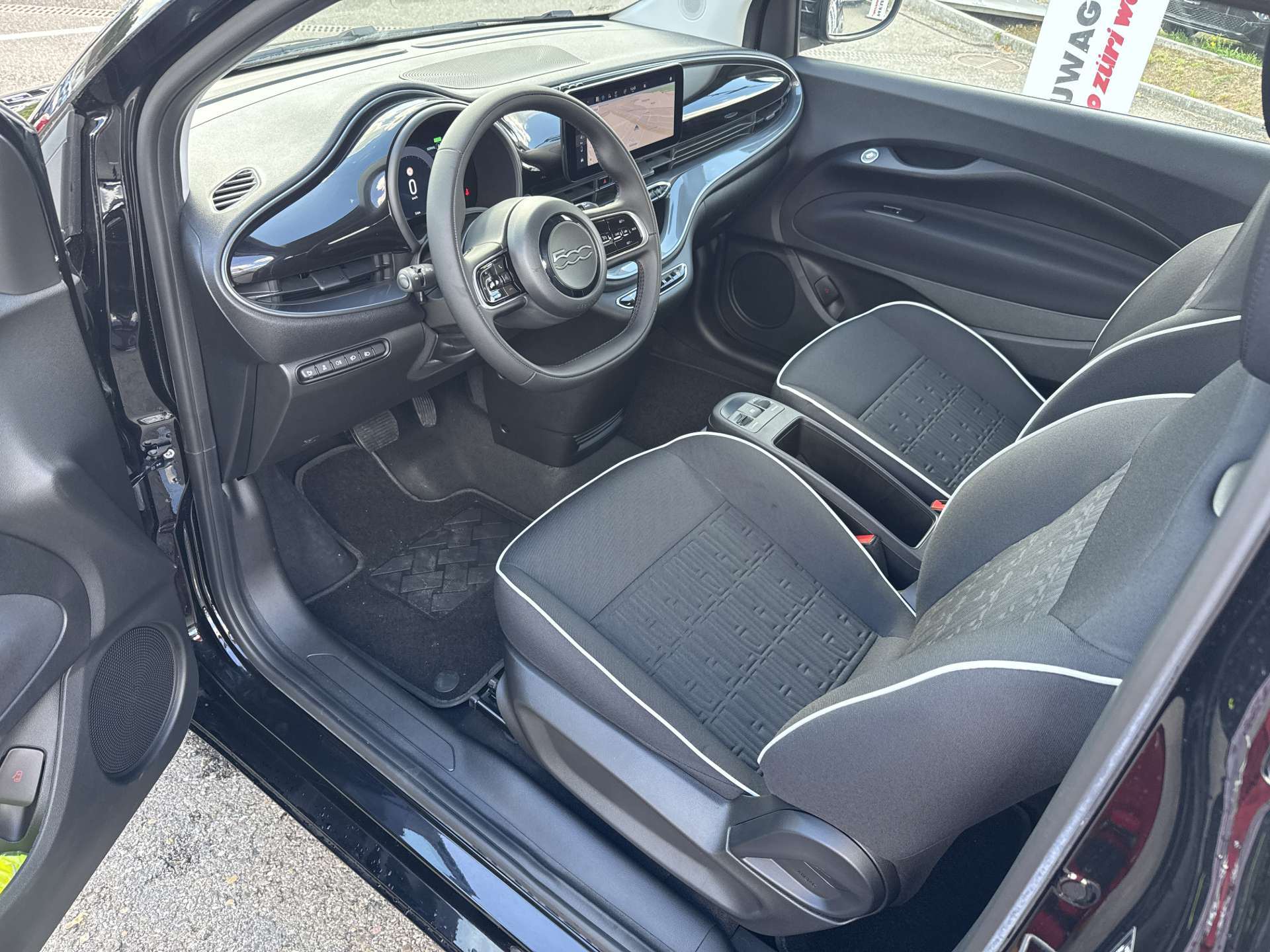 FIAT 500 electric 42kWh Automat-image-5