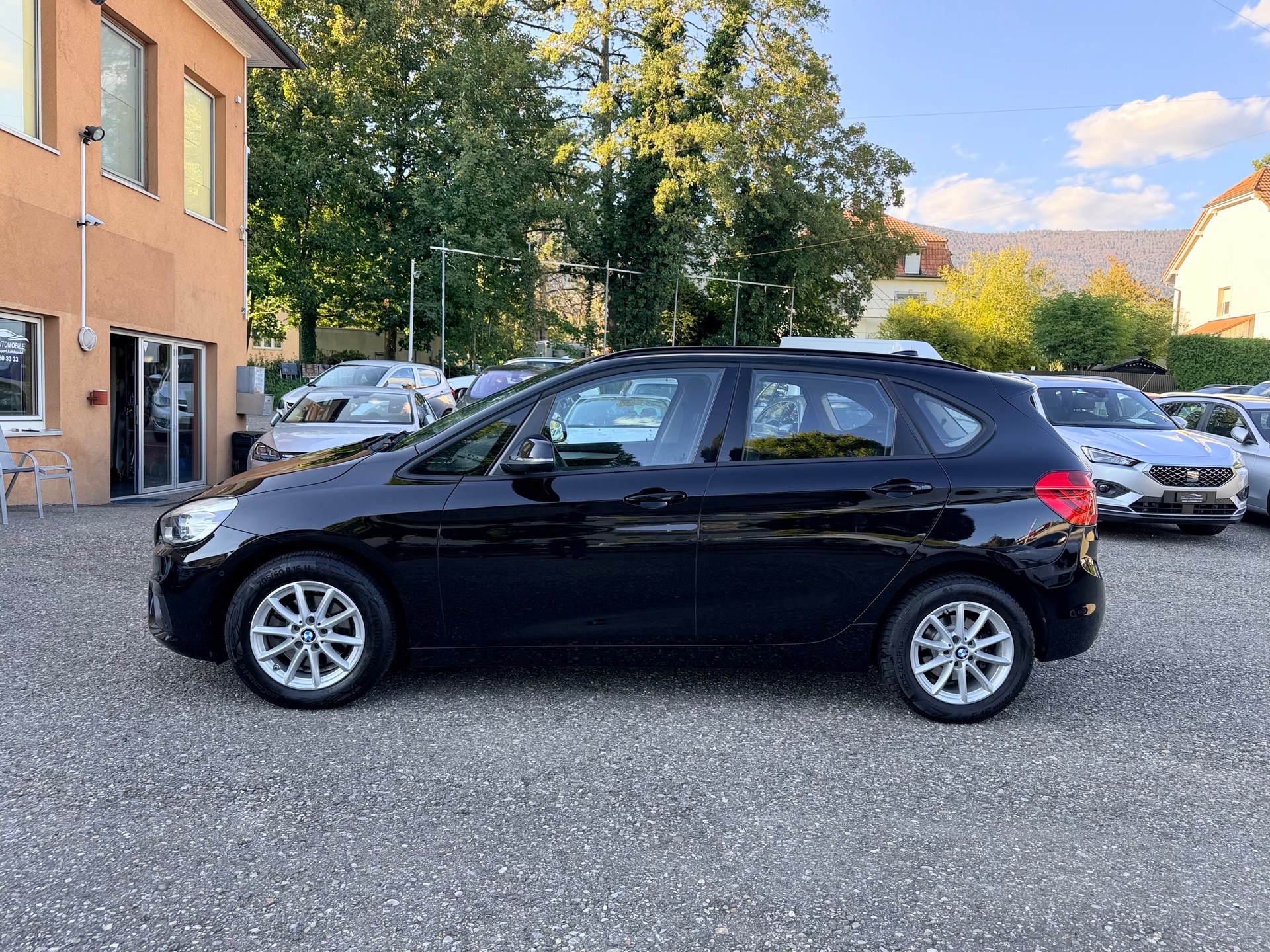 BMW 218d Active Tourer Steptronic-image-7