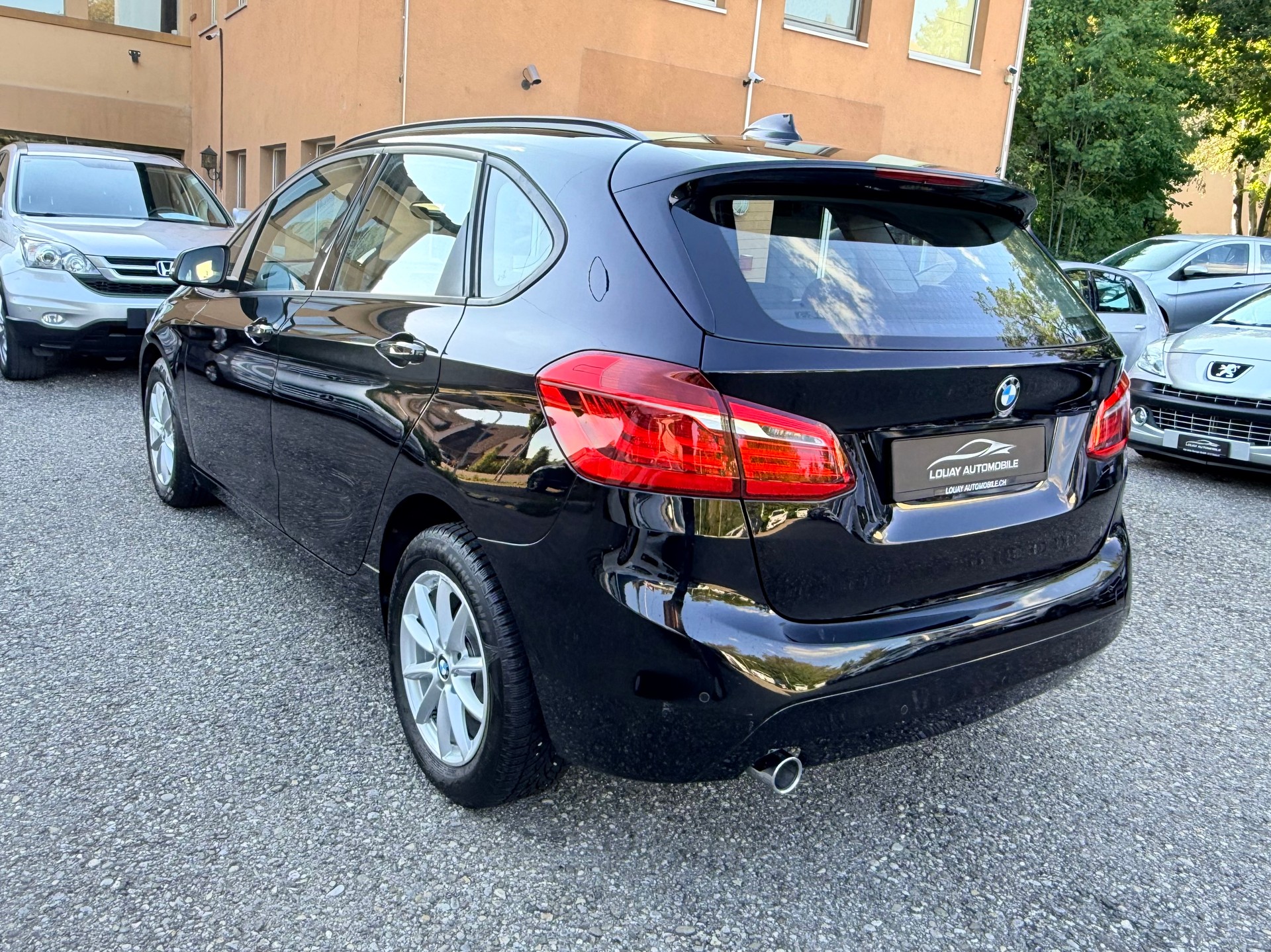 BMW 218d Active Tourer Steptronic-image-9