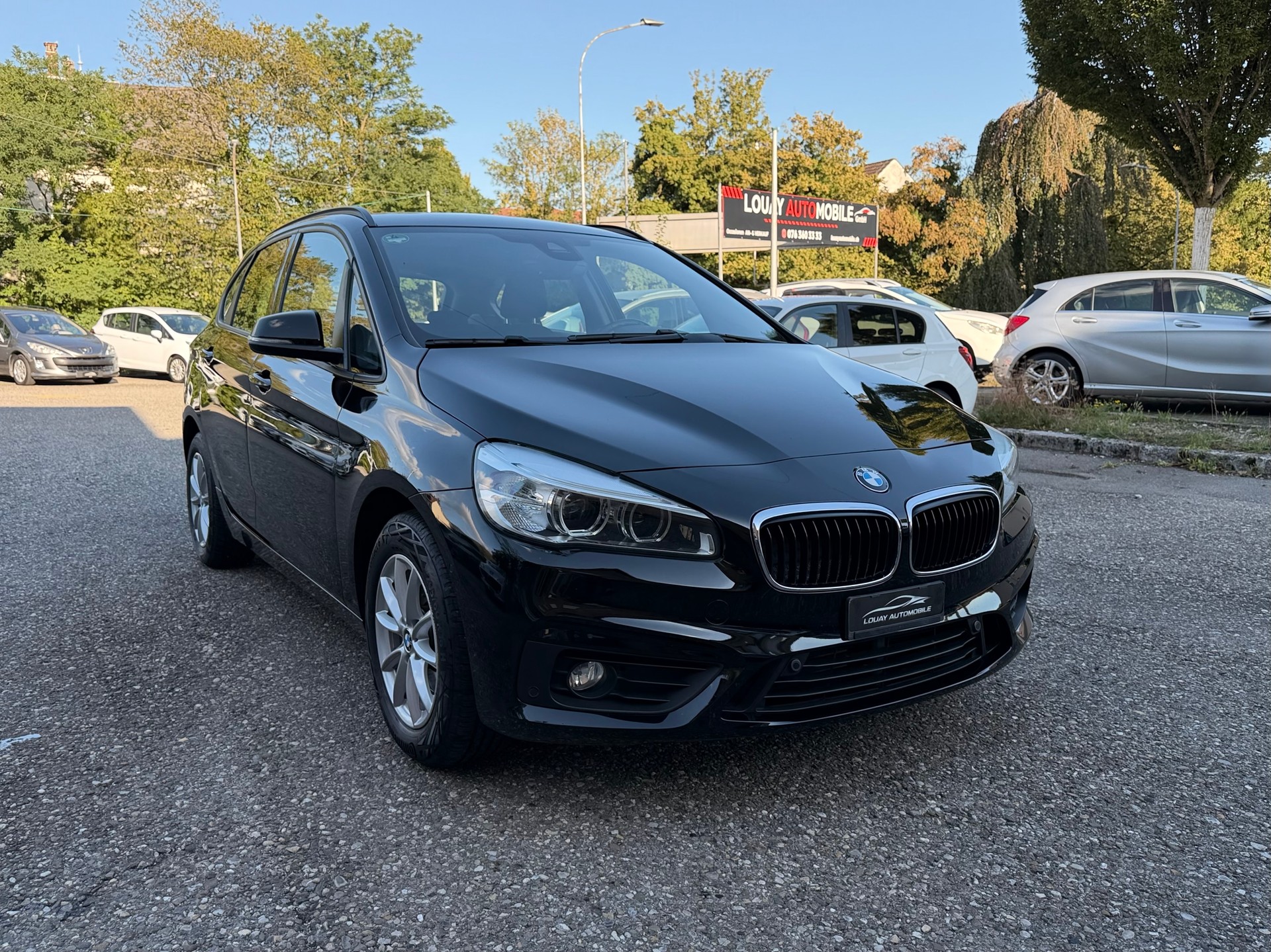 BMW 218d Active Tourer Steptronic-image-0