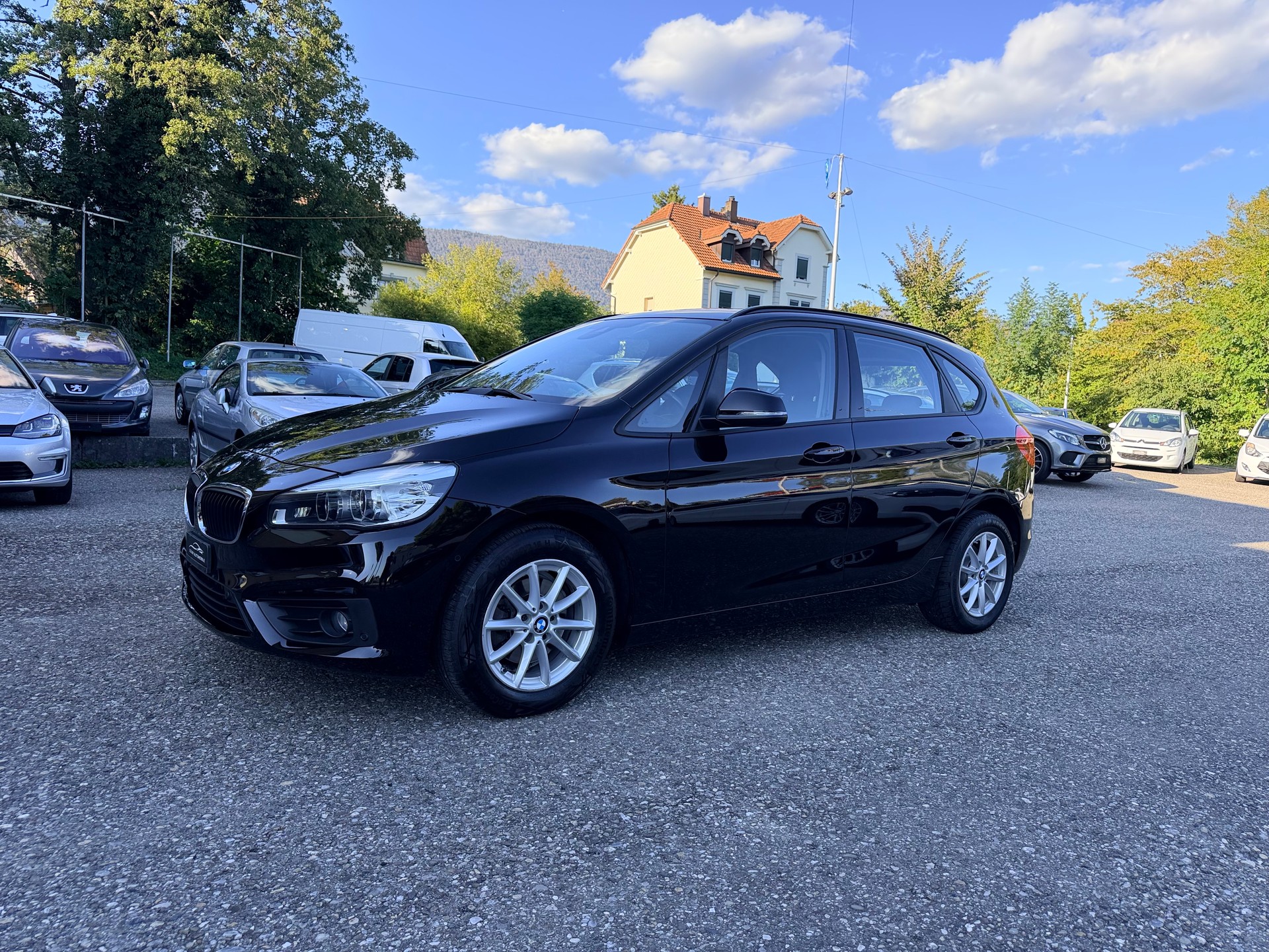 BMW 218d Active Tourer Steptronic-image-2