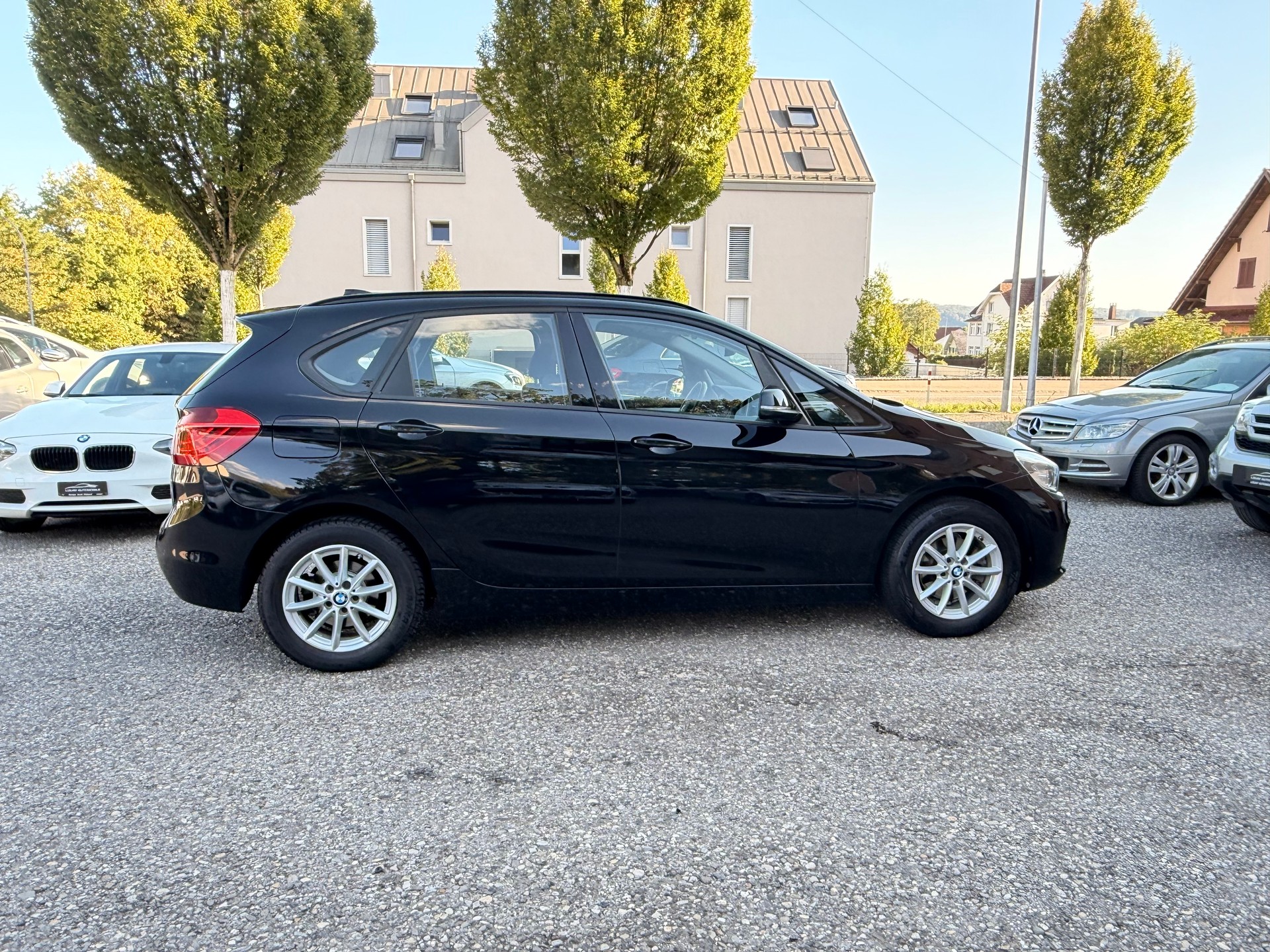BMW 218d Active Tourer Steptronic-image-5