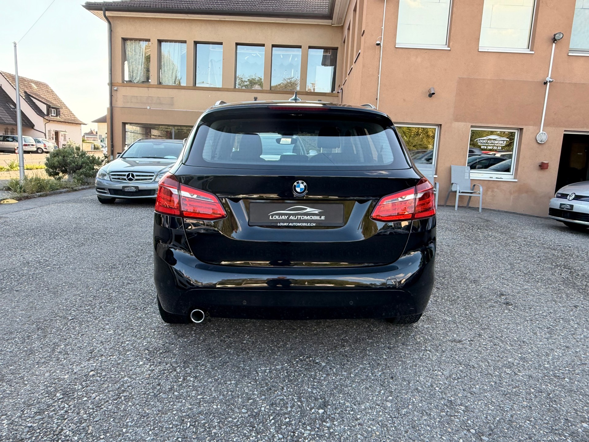 BMW 218d Active Tourer Steptronic-image-8