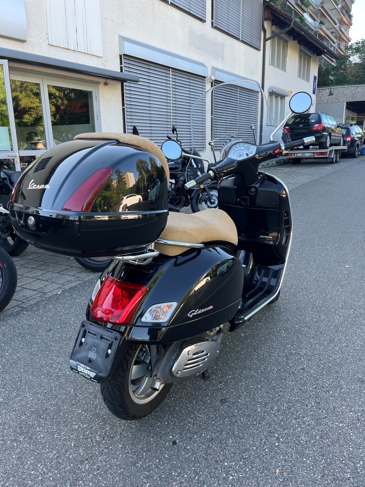 PIAGGIO Vespa GTS Super 300 i.e - GRATIS LIEFERUNG*-showroom-element-3