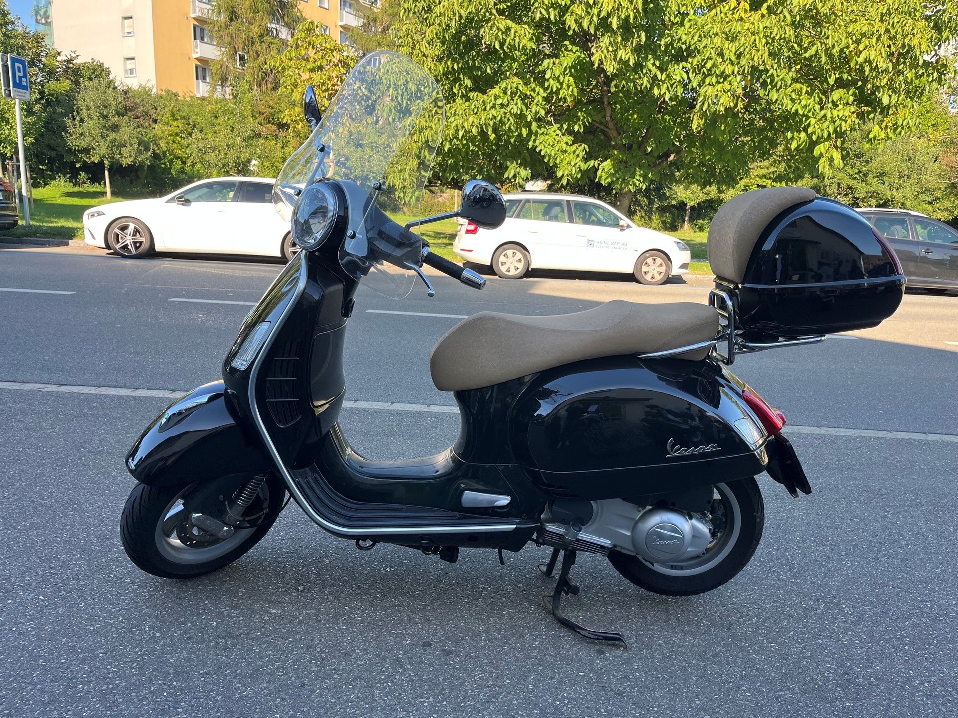 PIAGGIO Vespa GTS Super 300 i.e - GRATIS LIEFERUNG*-showroom-element-1