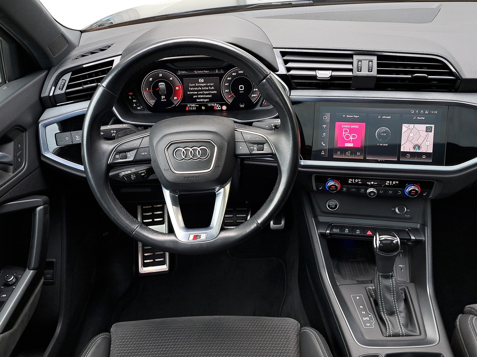 AUDI Q3 Sportback 40 TDI S line quattro S-tronic *360°Cam/Panodach/Anhängerkupplung*-image-9