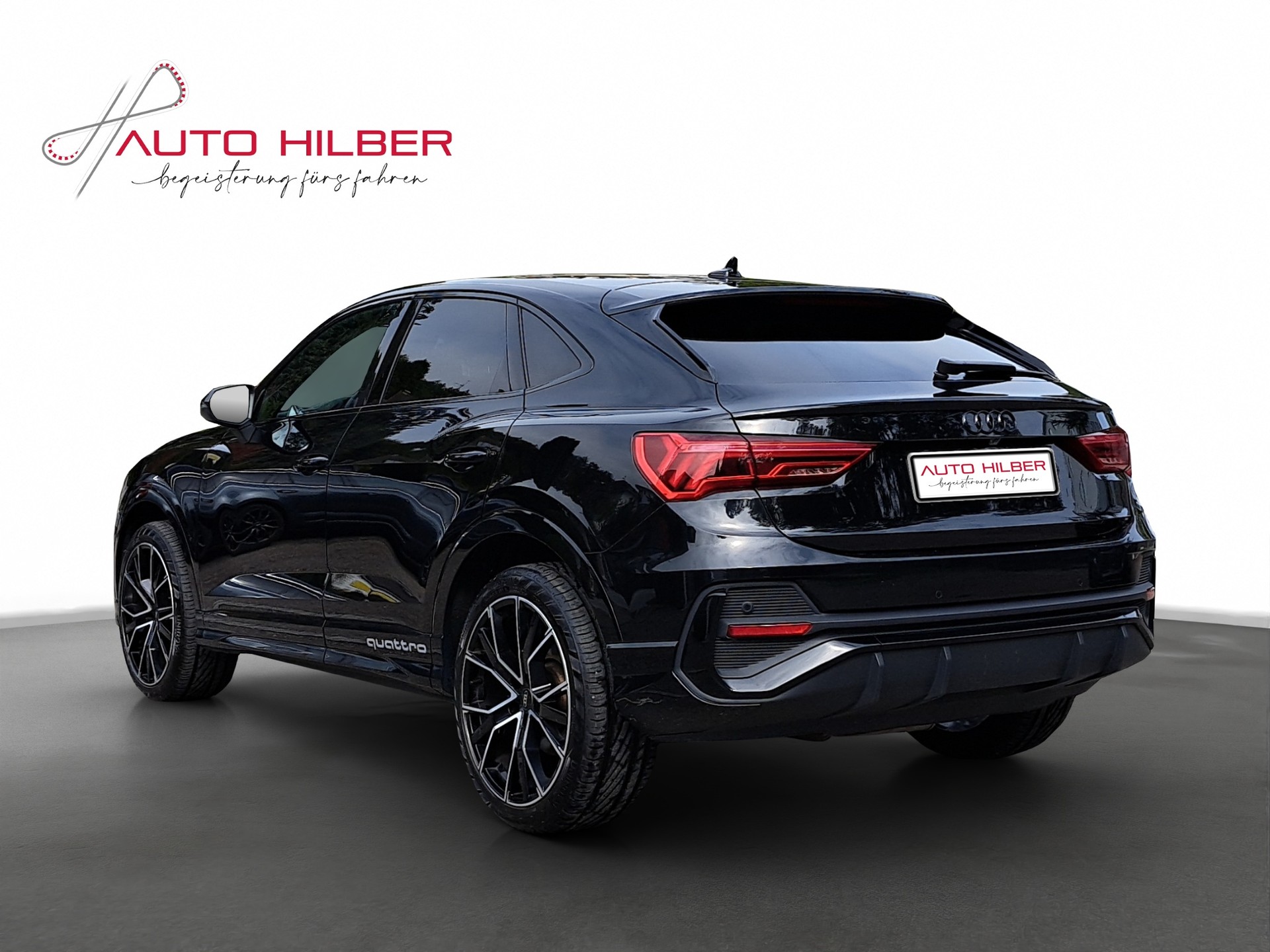AUDI Q3 Sportback 40 TDI S line quattro S-tronic *360°Cam/Panodach/Anhängerkupplung*-image-4