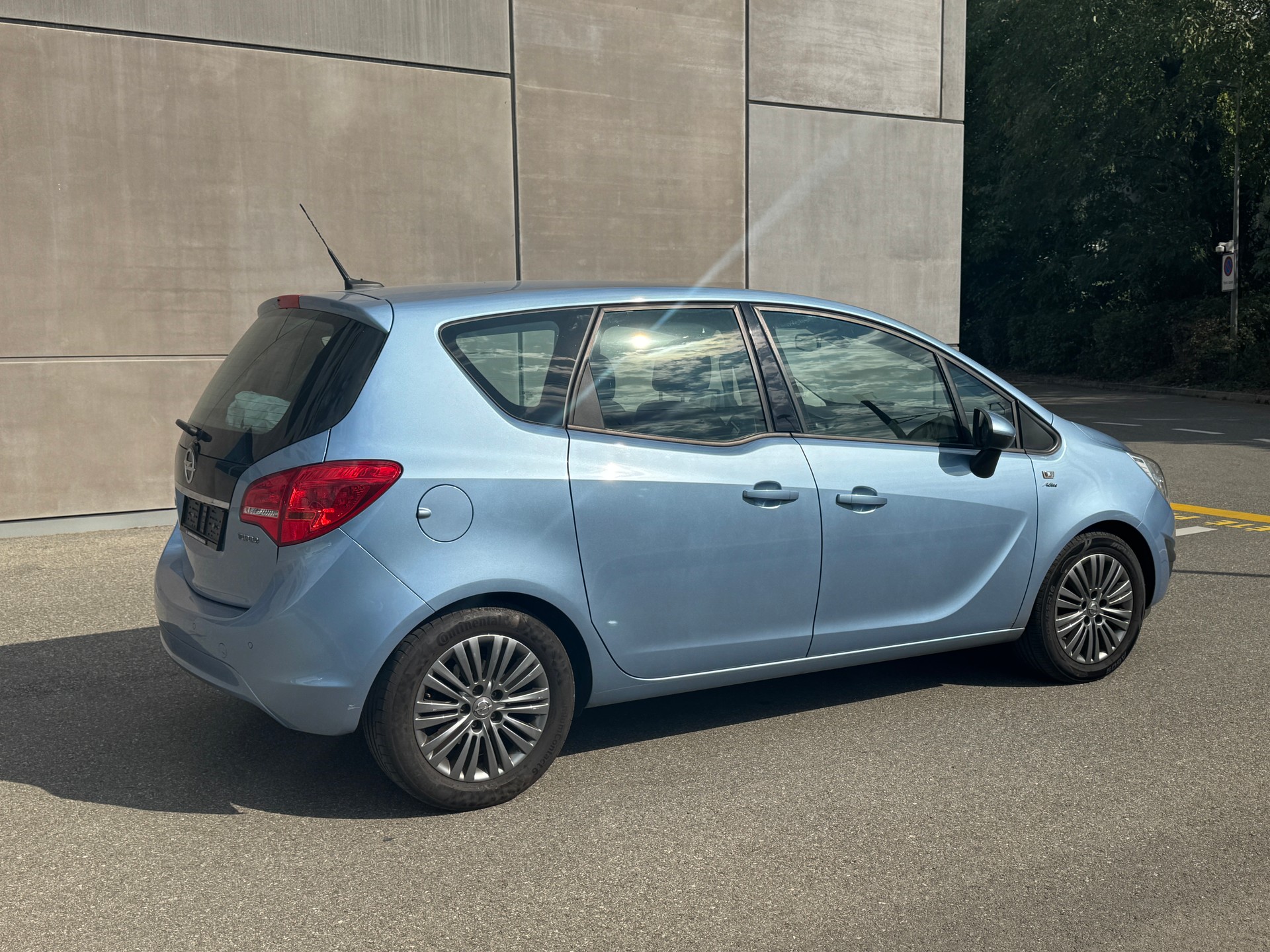 OPEL Meriva 1.4 Turbo Active Edition Automatic-image-4