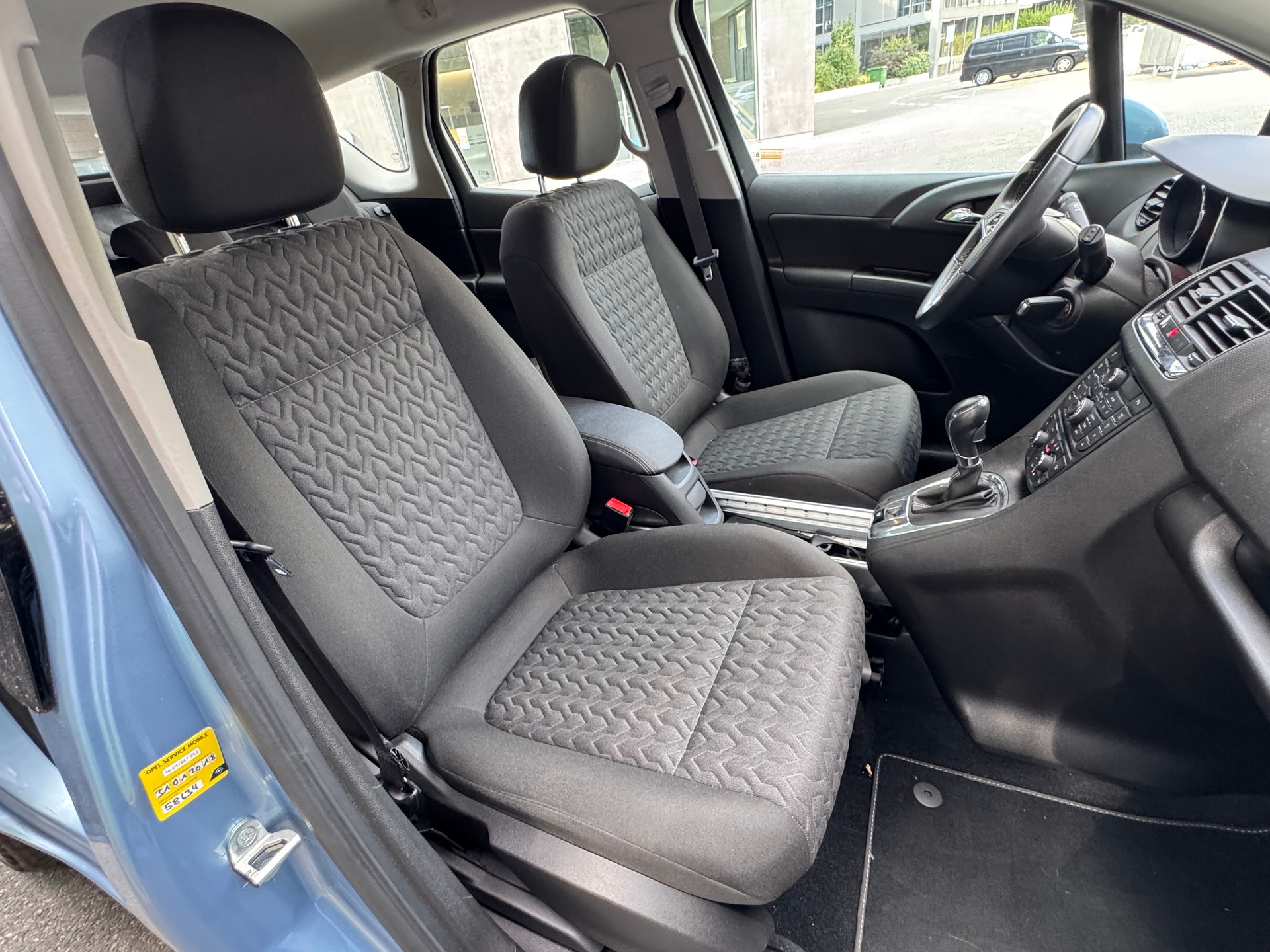 OPEL Meriva 1.4 Turbo Active Edition Automatic-image-7