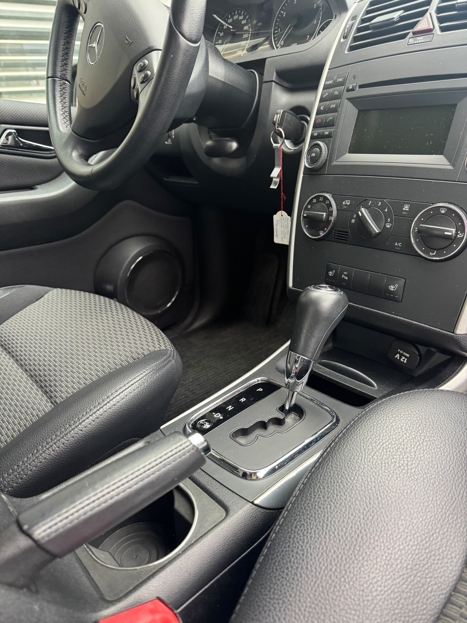 MERCEDES-BENZ A 200 Avantgarde Autotronic-image-4