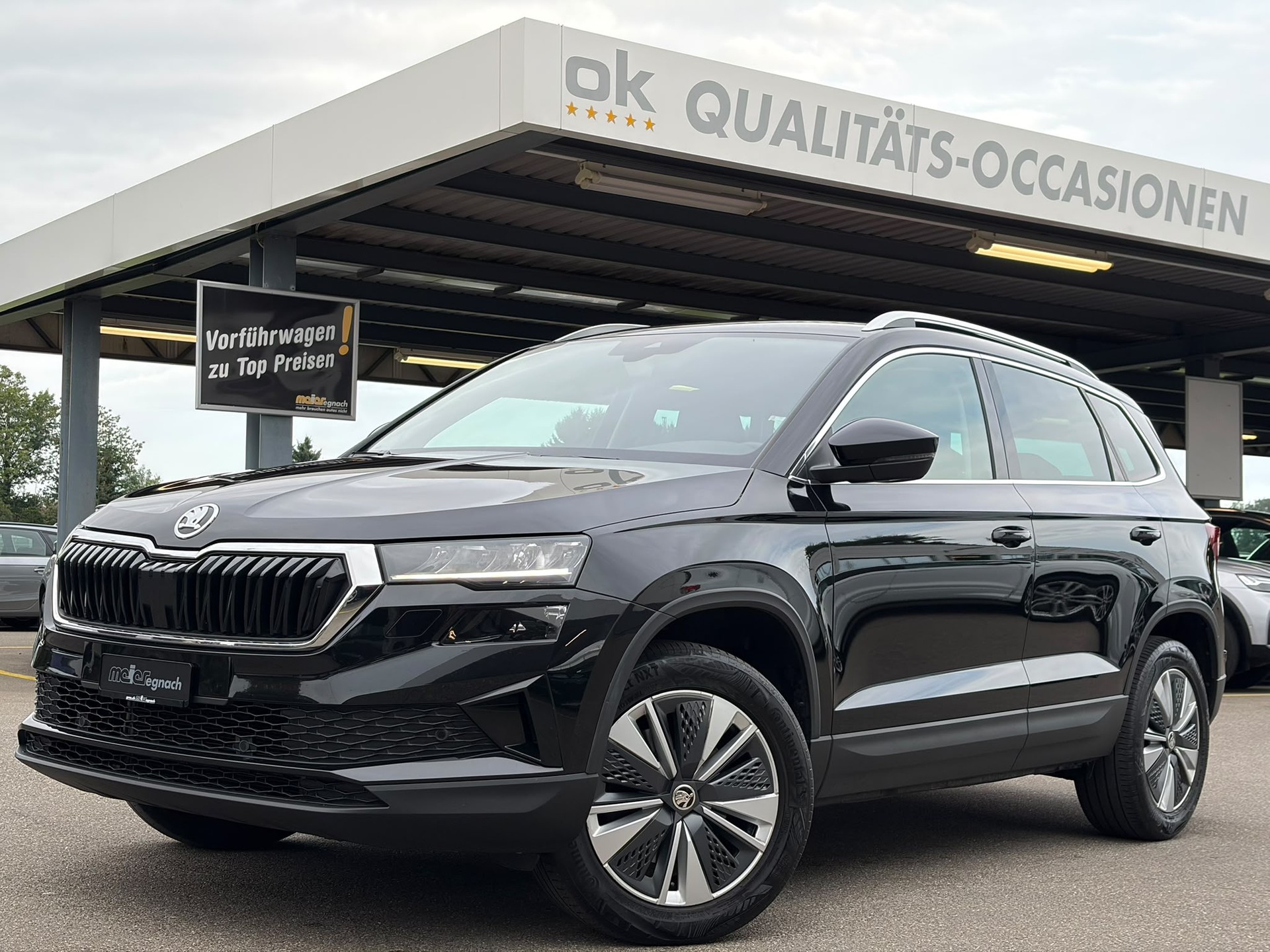 SKODA Karoq 2.0 TDI CR Ambition 4x4 DSG-image-0