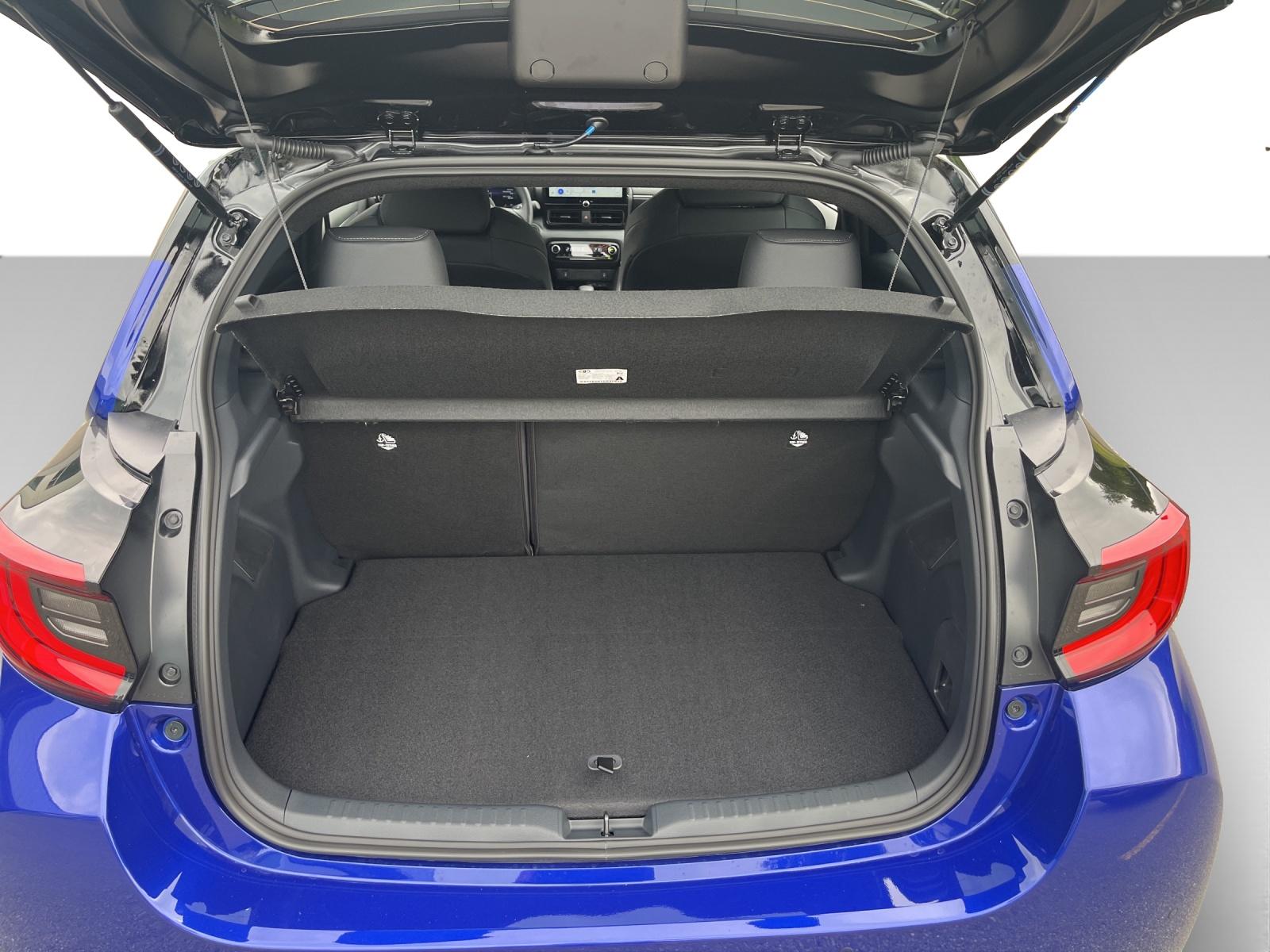TOYOTA Yaris 1.5 VVT-i HSD Premium-image-12