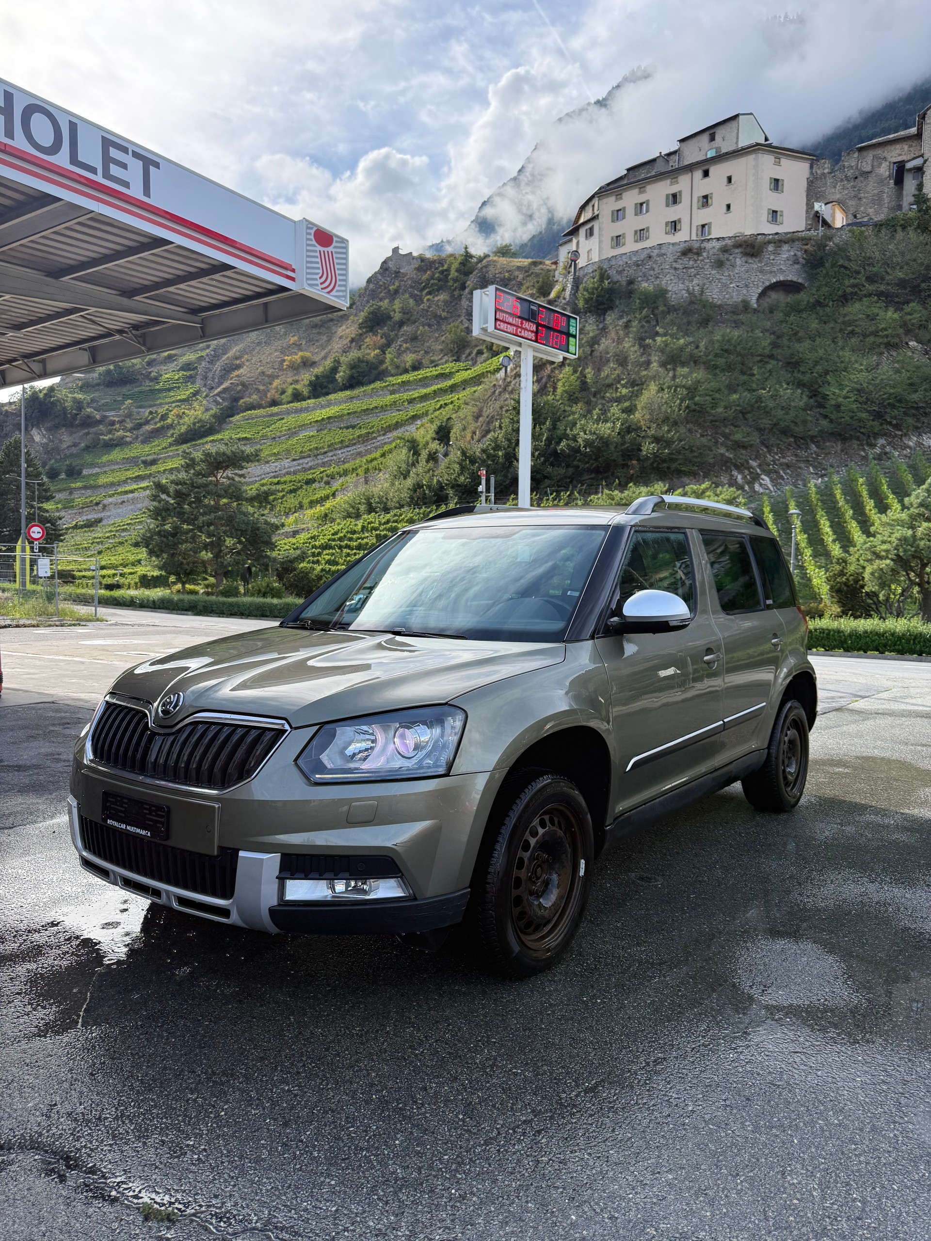 SKODA Yeti 2.0 TDI Ambition Outdoor 4x4 DSG-image-0