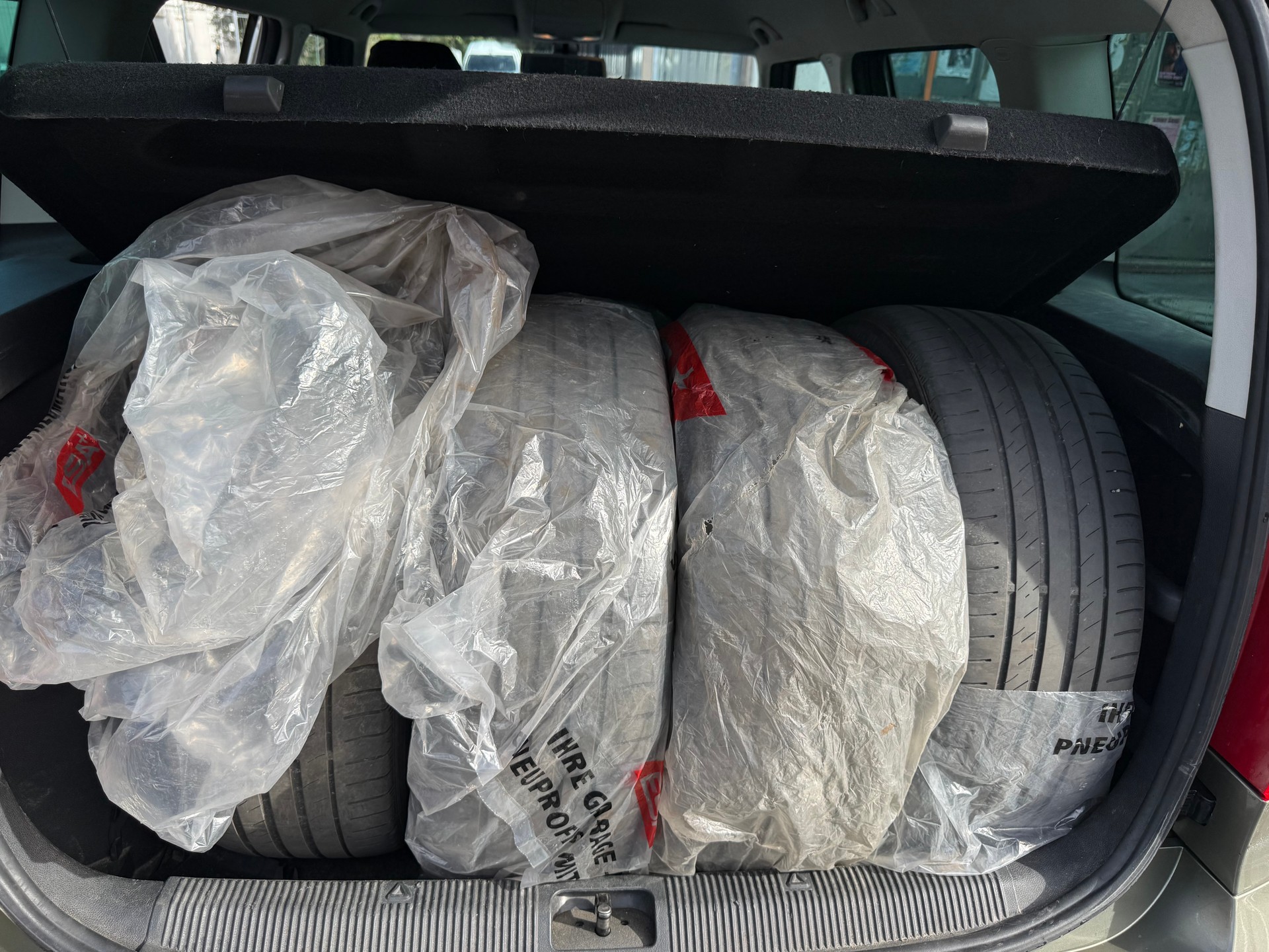 SKODA Yeti 2.0 TDI Ambition Outdoor 4x4 DSG-image-12
