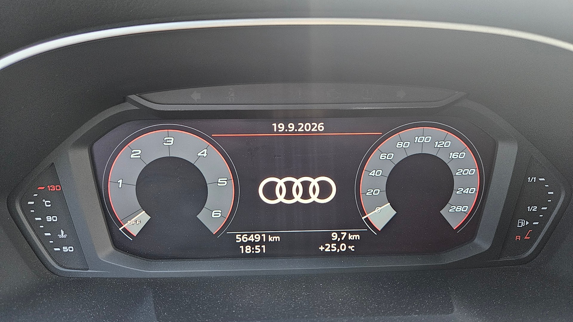 AUDI Q3 40 TDI S line Attraction quattro S-tronic-image-10