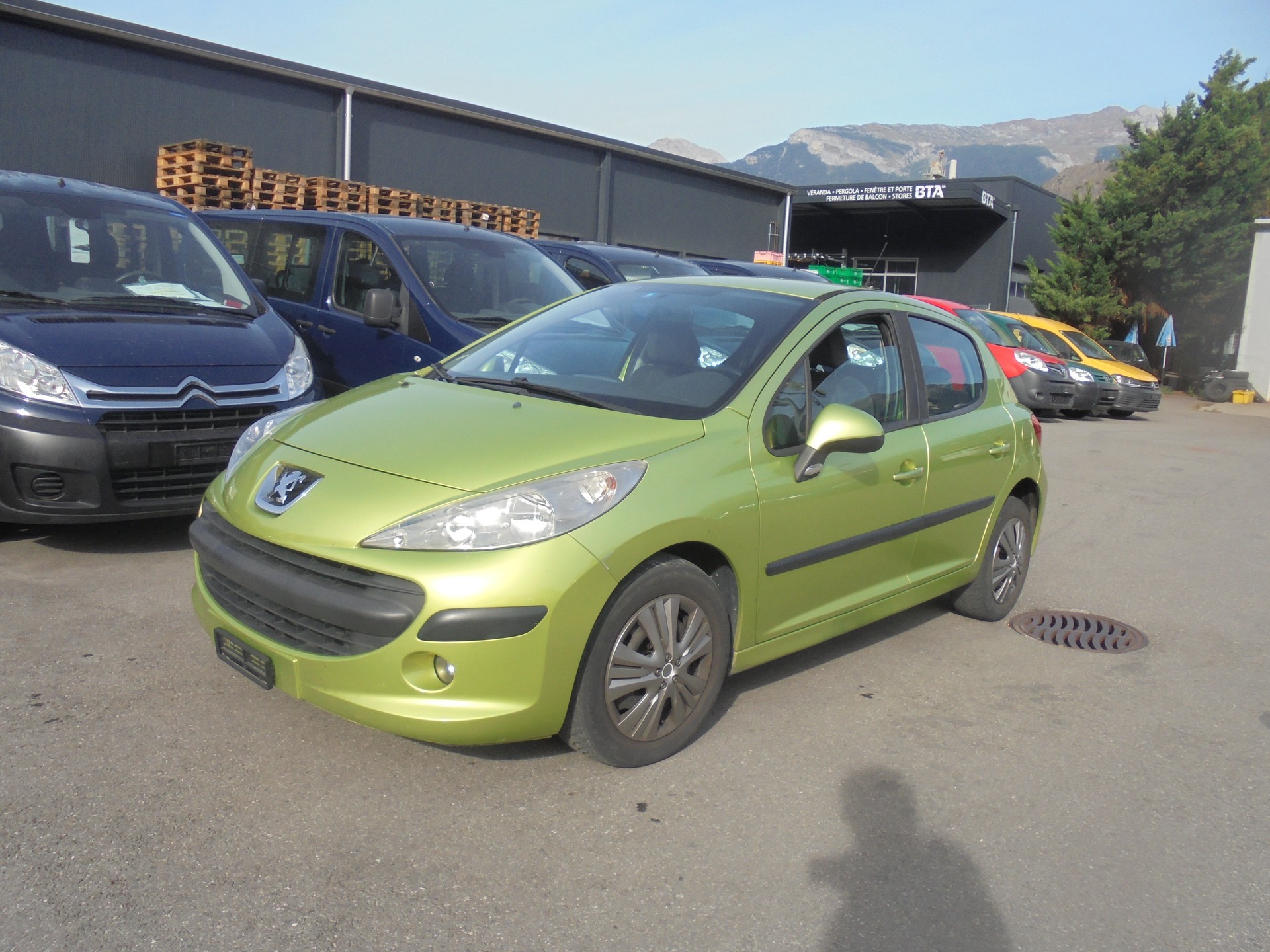 PEUGEOT 207 1.4 16V Look-image-0