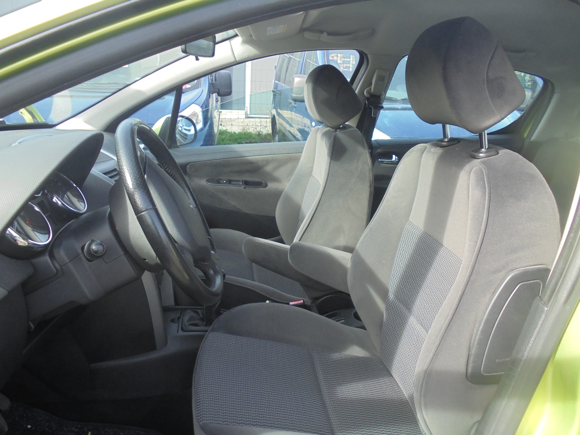 PEUGEOT 207 1.4 16V Look-image-7