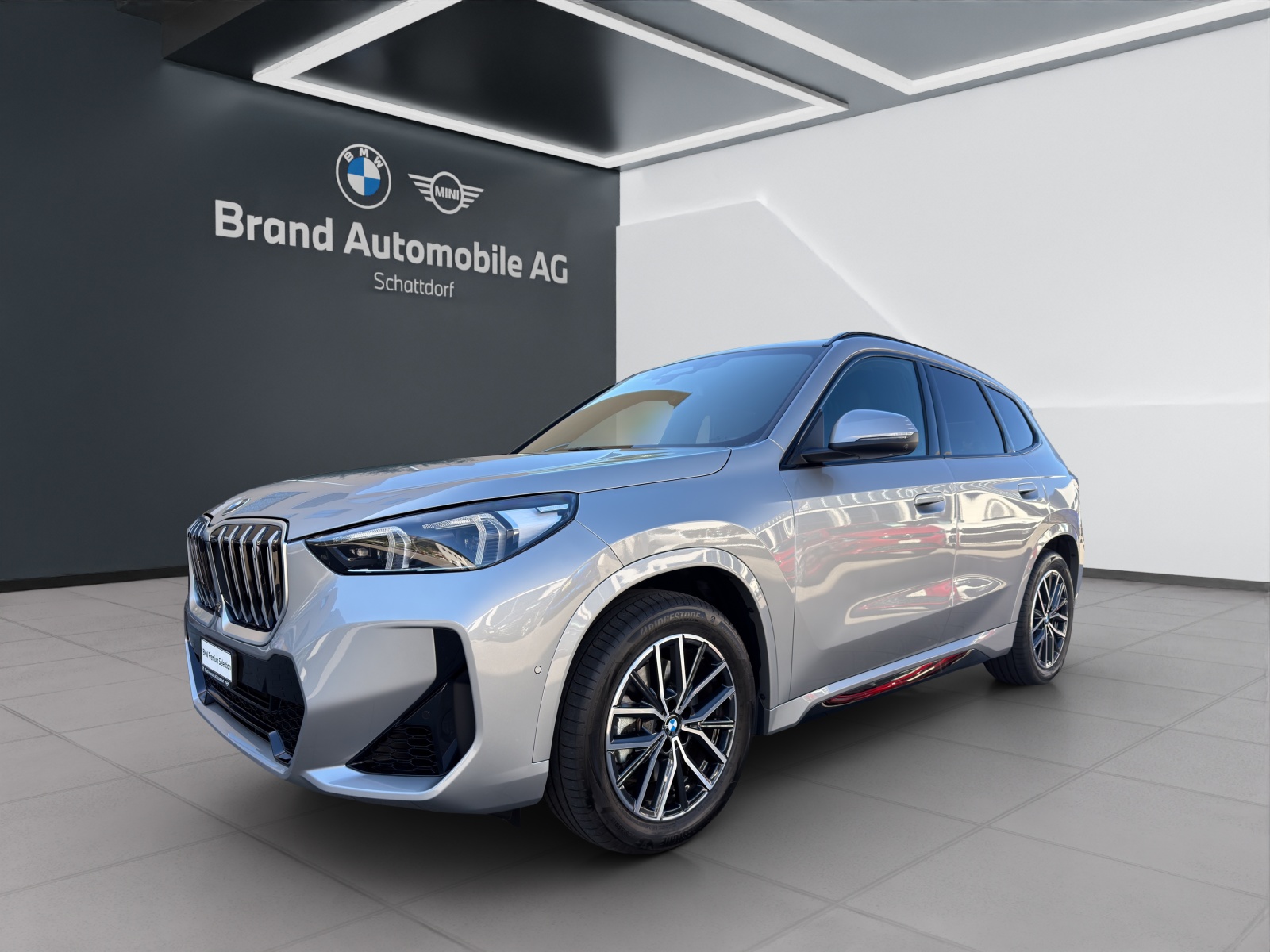 BMW X1 23i xDrive paddles-image-0