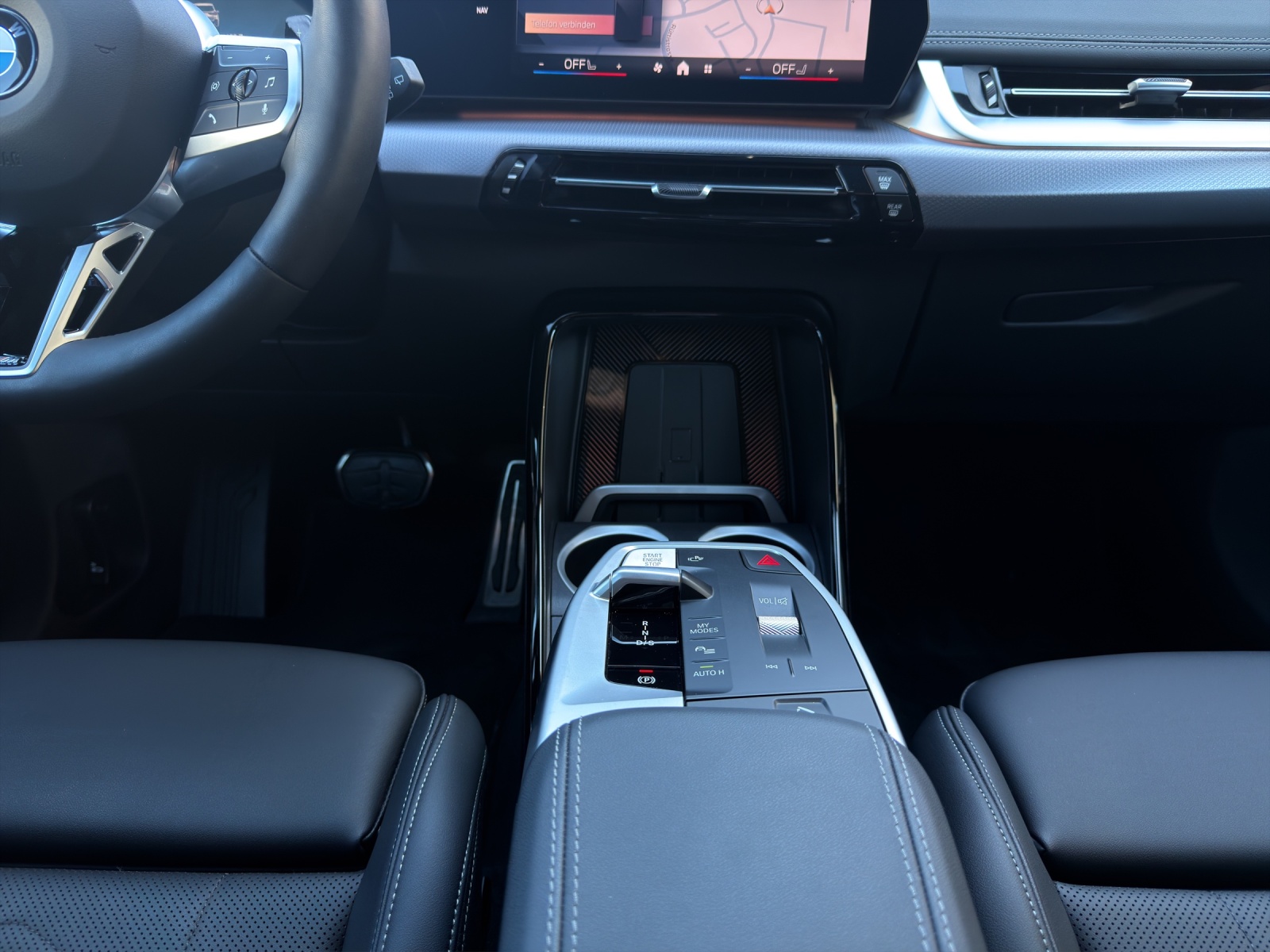BMW X1 23i xDrive paddles-image-17